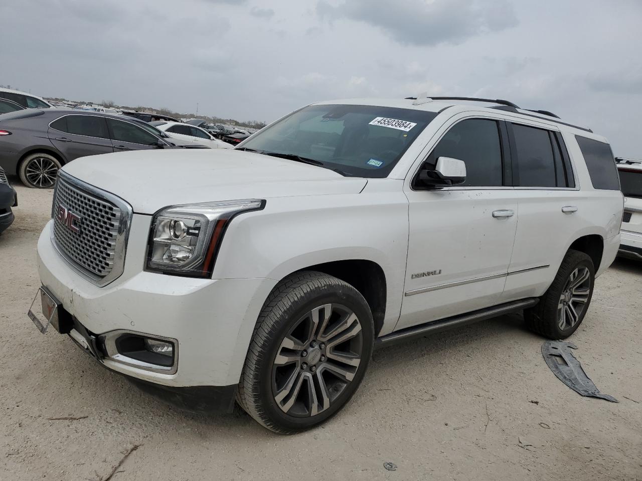 GMC YUKON 2017 1gks1ckj9hr253763