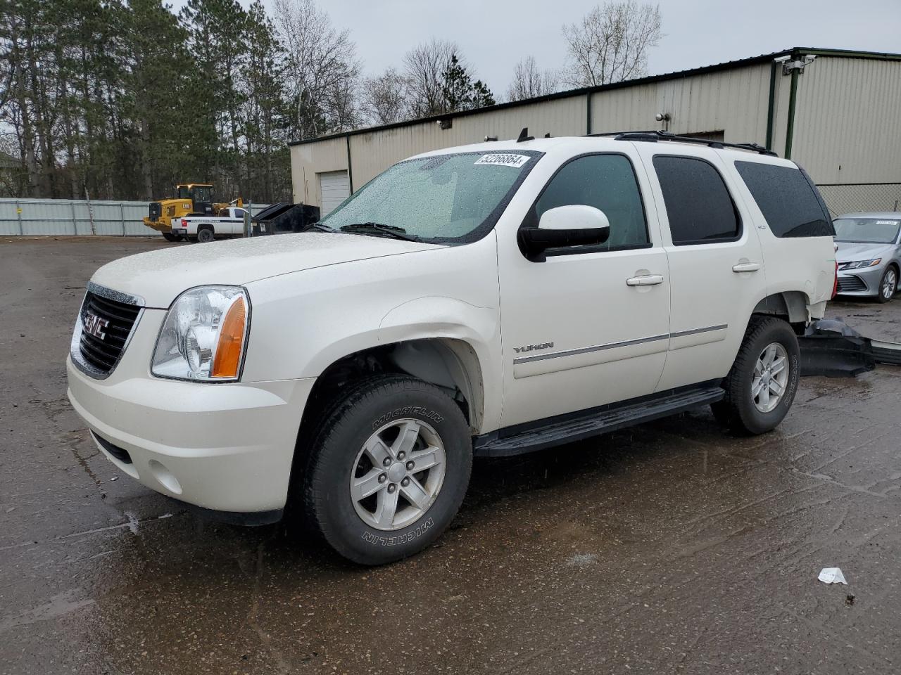 GMC YUKON 2011 1gks2ce06br109479