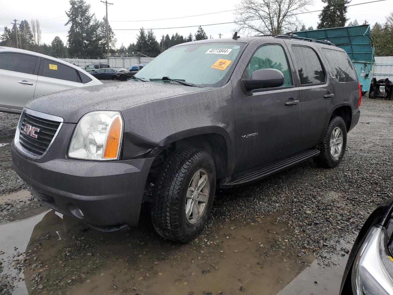 GMC YUKON 2011 1gks2ce07br102055