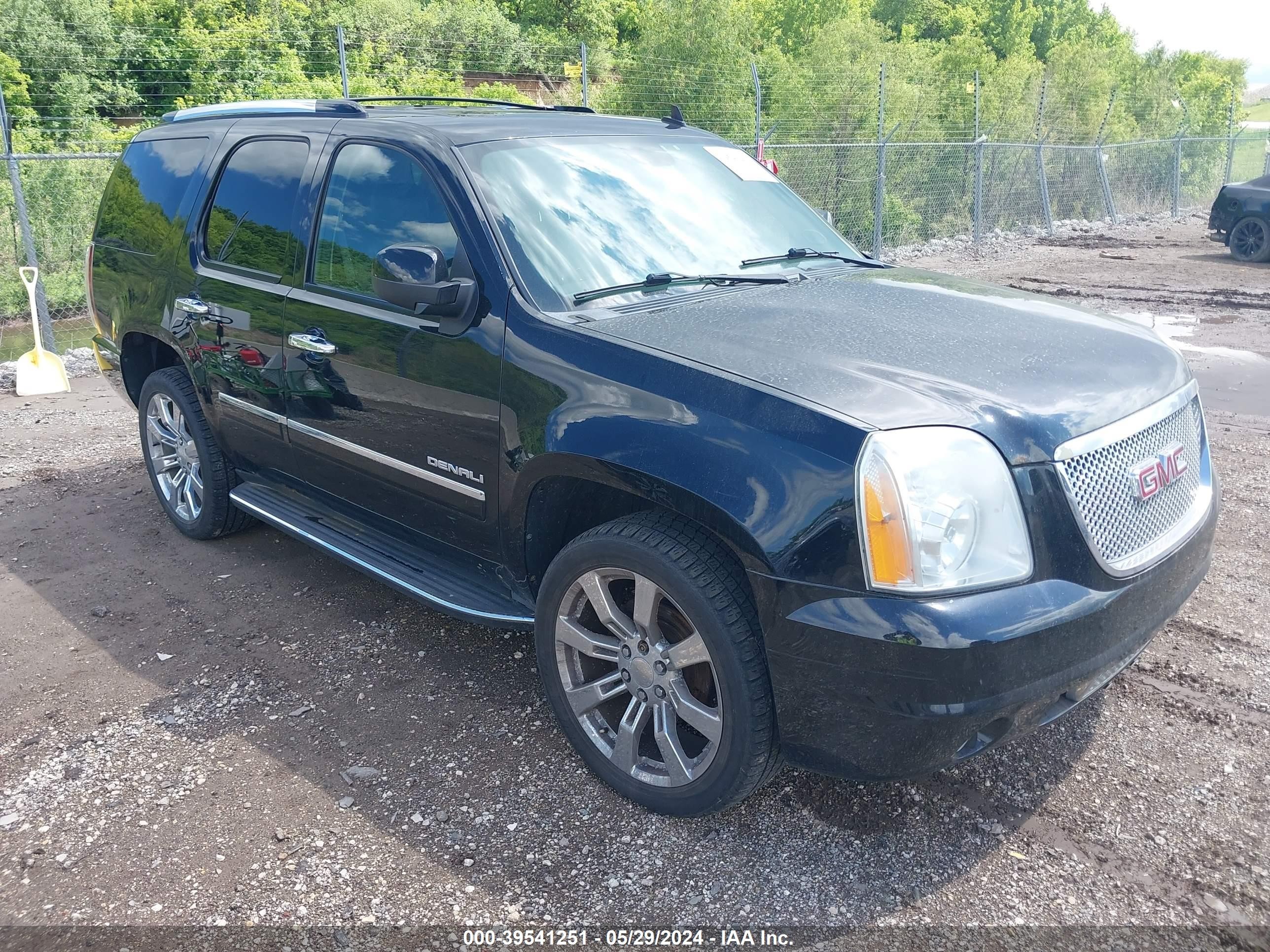 GMC YUKON 2011 1gks2eef6br108848