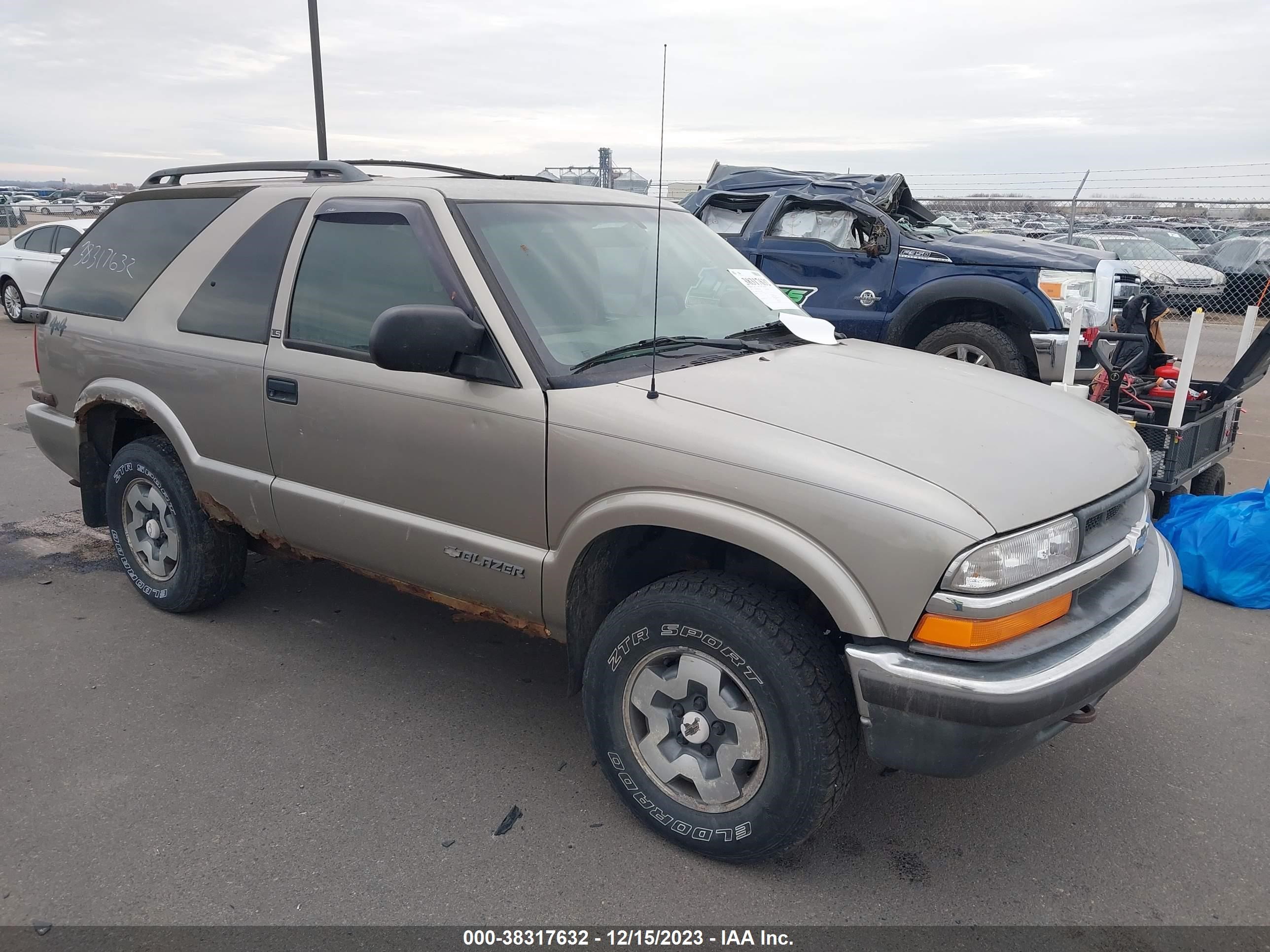 CHEVROLET BLAZER 2001 1gncs13w512222558