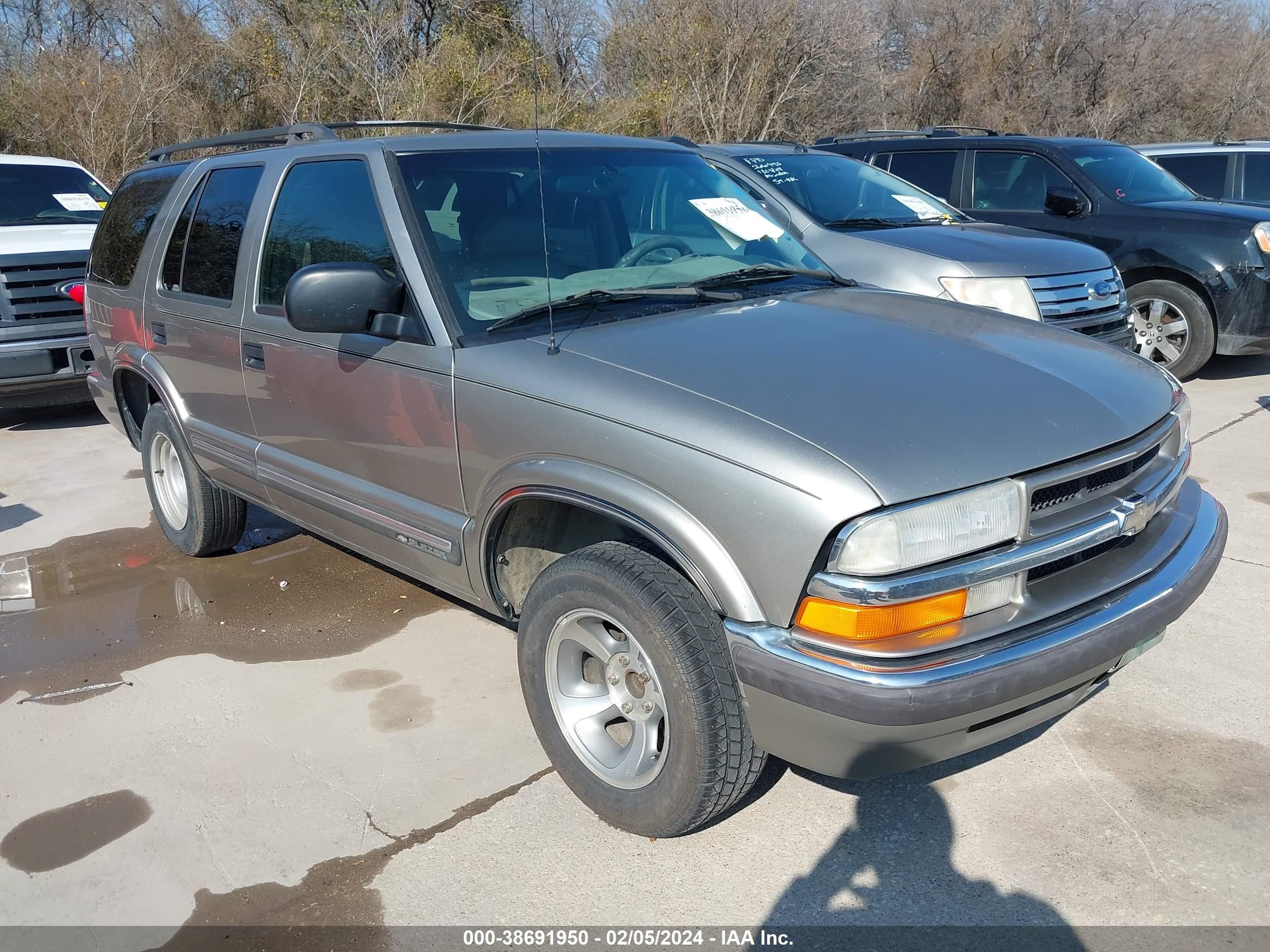 CHEVROLET BLAZER 2000 1gncs13w7y2225990