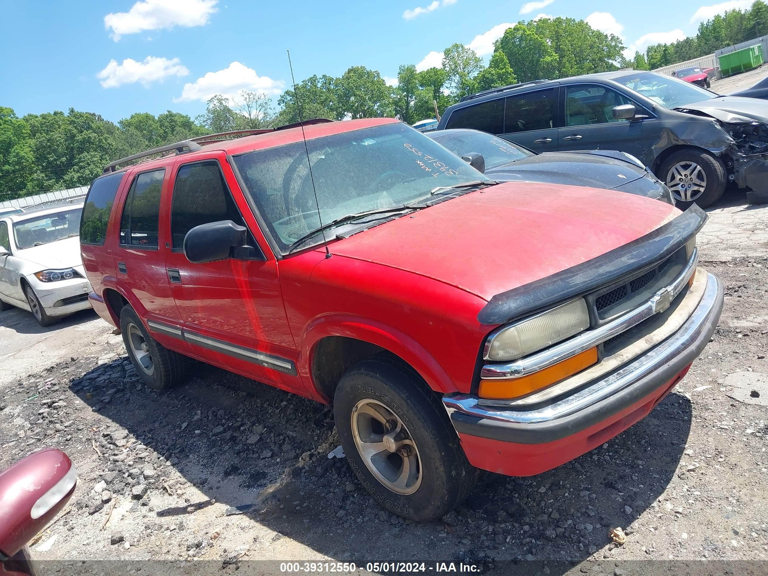 CHEVROLET BLAZER 2001 1gncs13w812151985