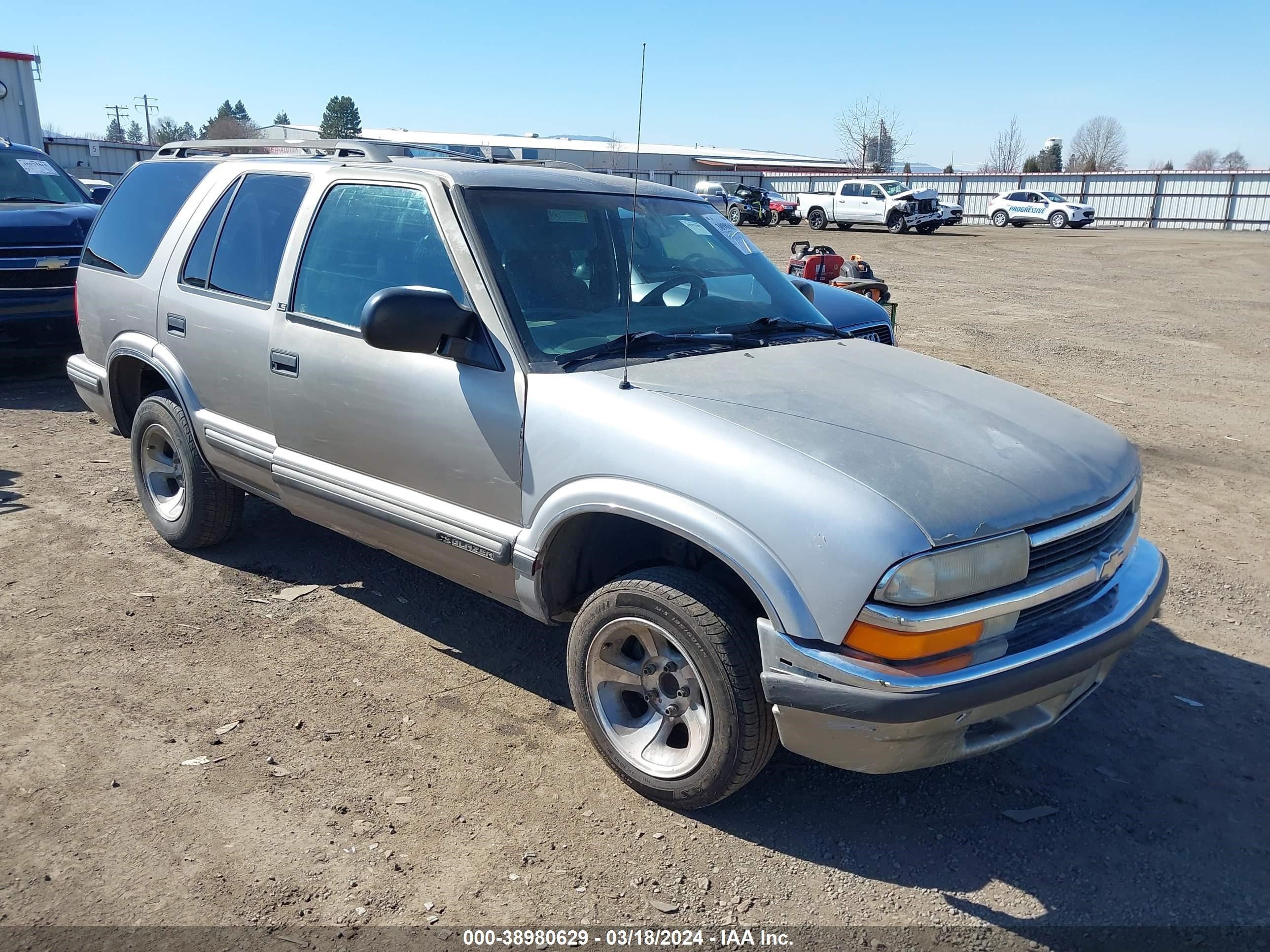 CHEVROLET BLAZER 1999 1gncs13w9x2123198