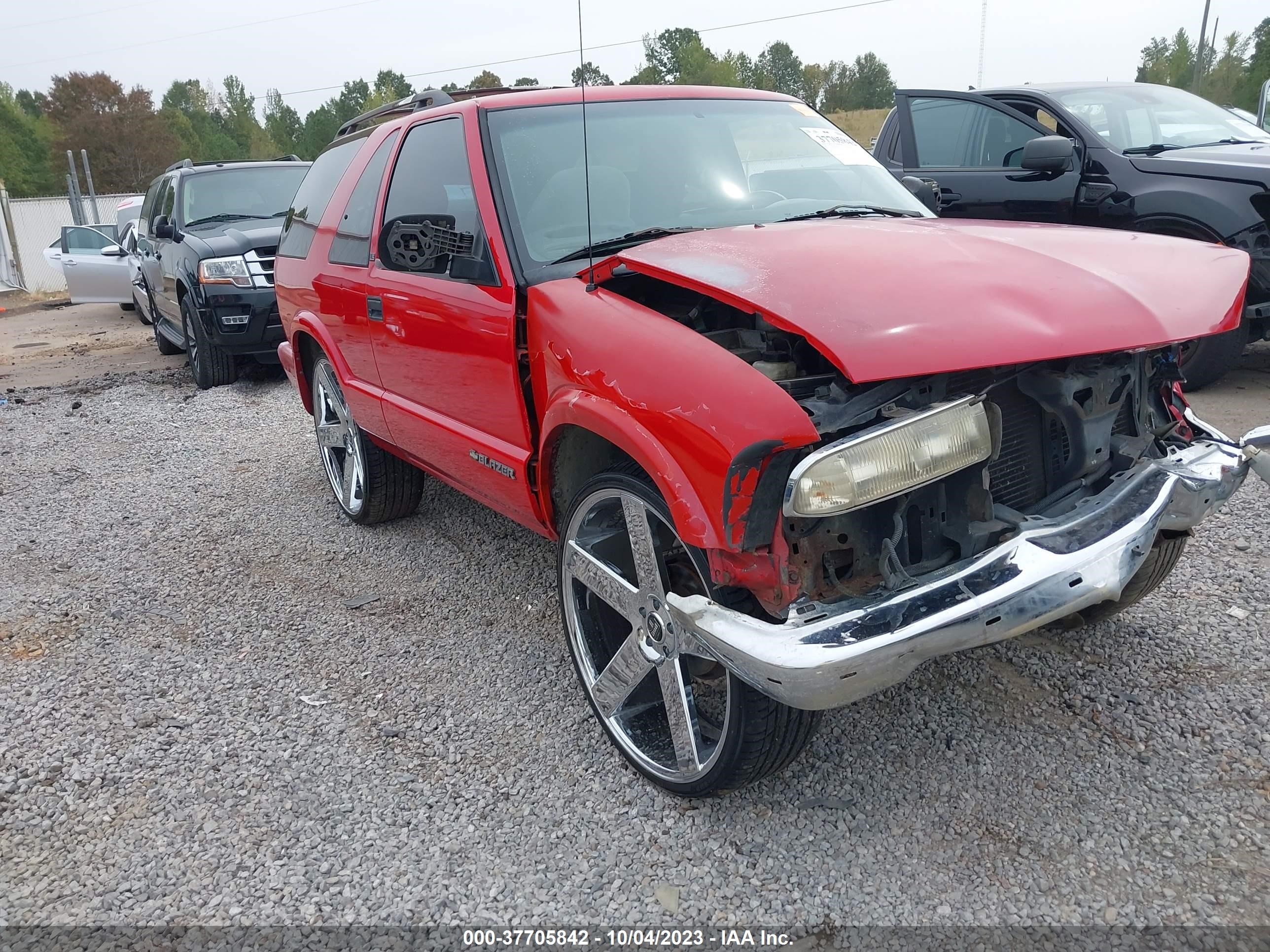 CHEVROLET BLAZER 2001 1gncs18w51k201752