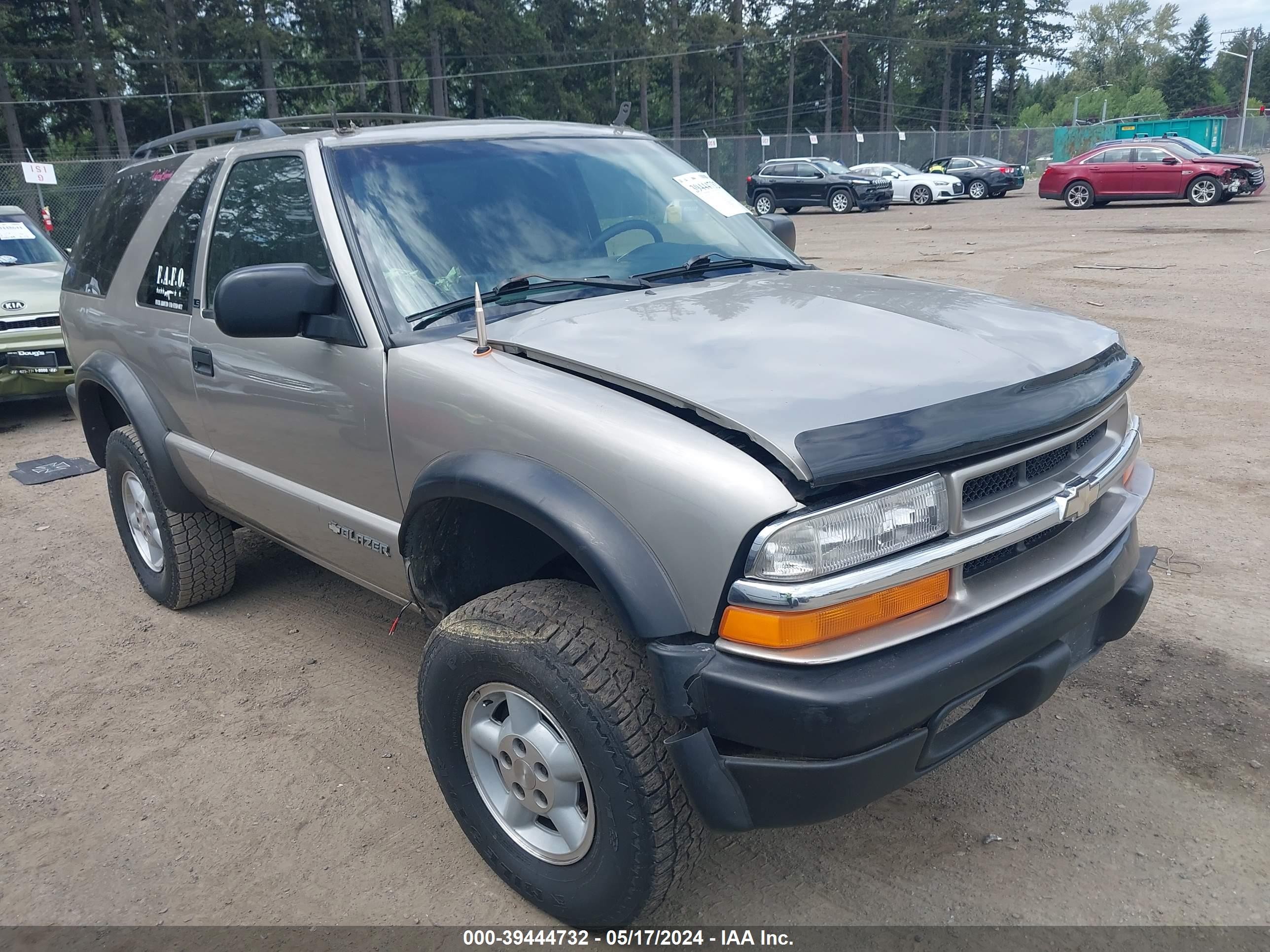 CHEVROLET BLAZER 2000 1gnct18w9yk160114