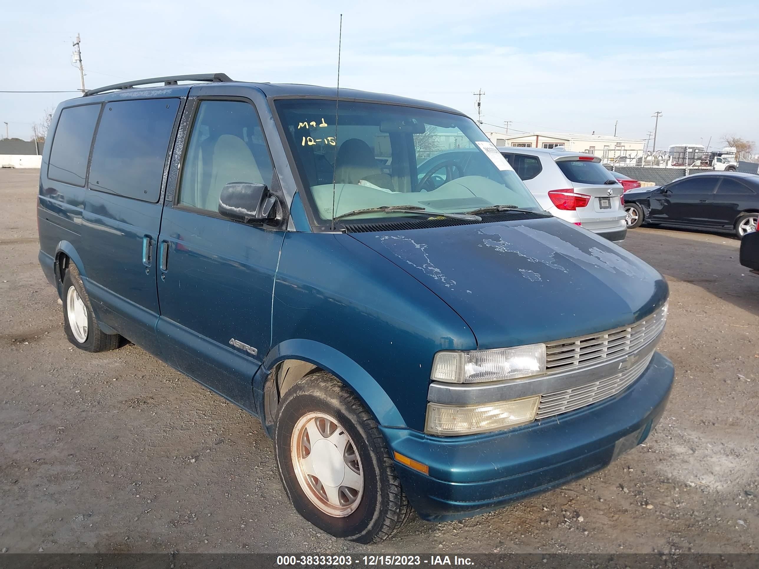 CHEVROLET ASTRO 2000 1gndm19w1yb187307