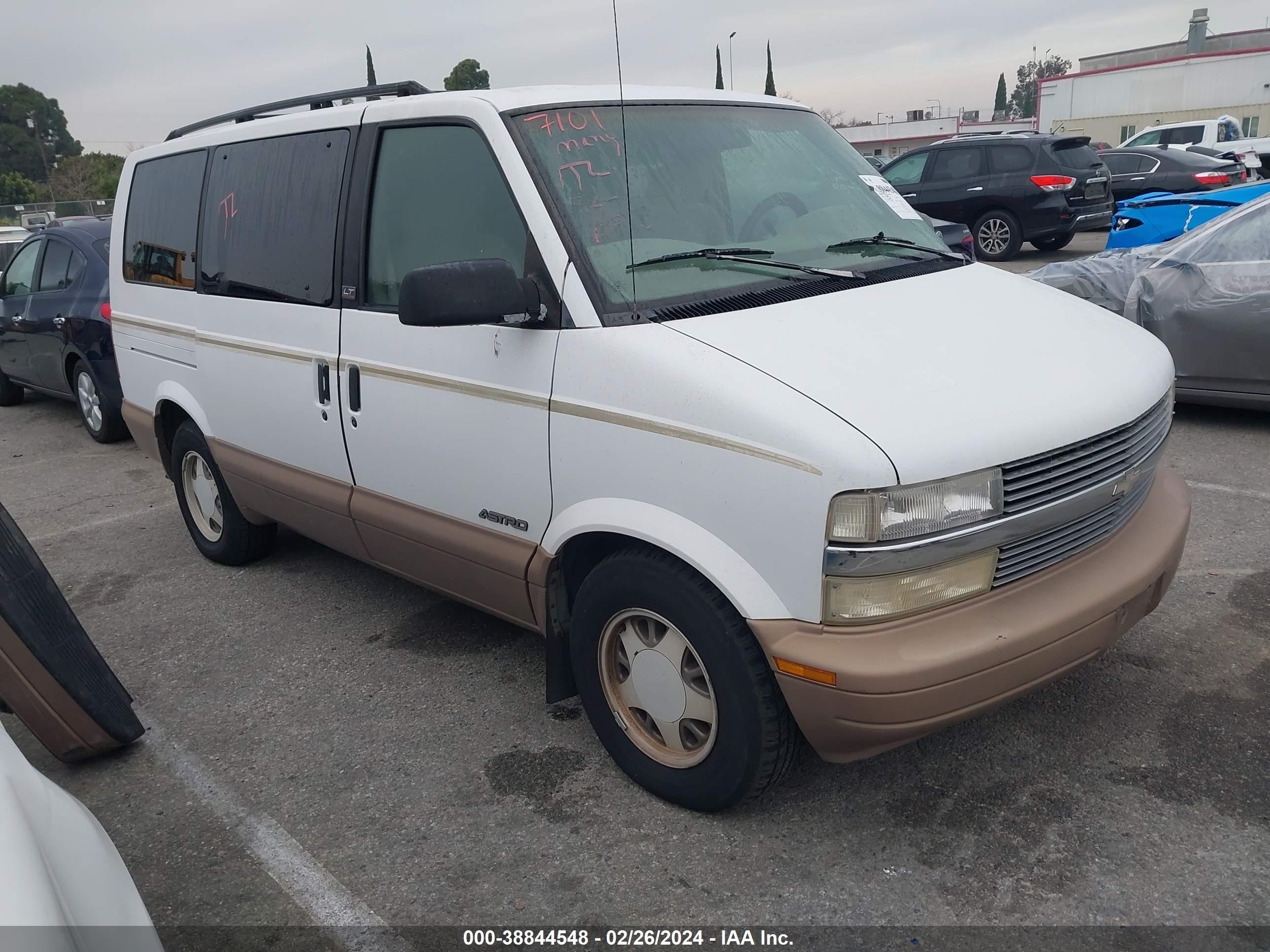 CHEVROLET ASTRO 1997 1gndm19w7vb182107