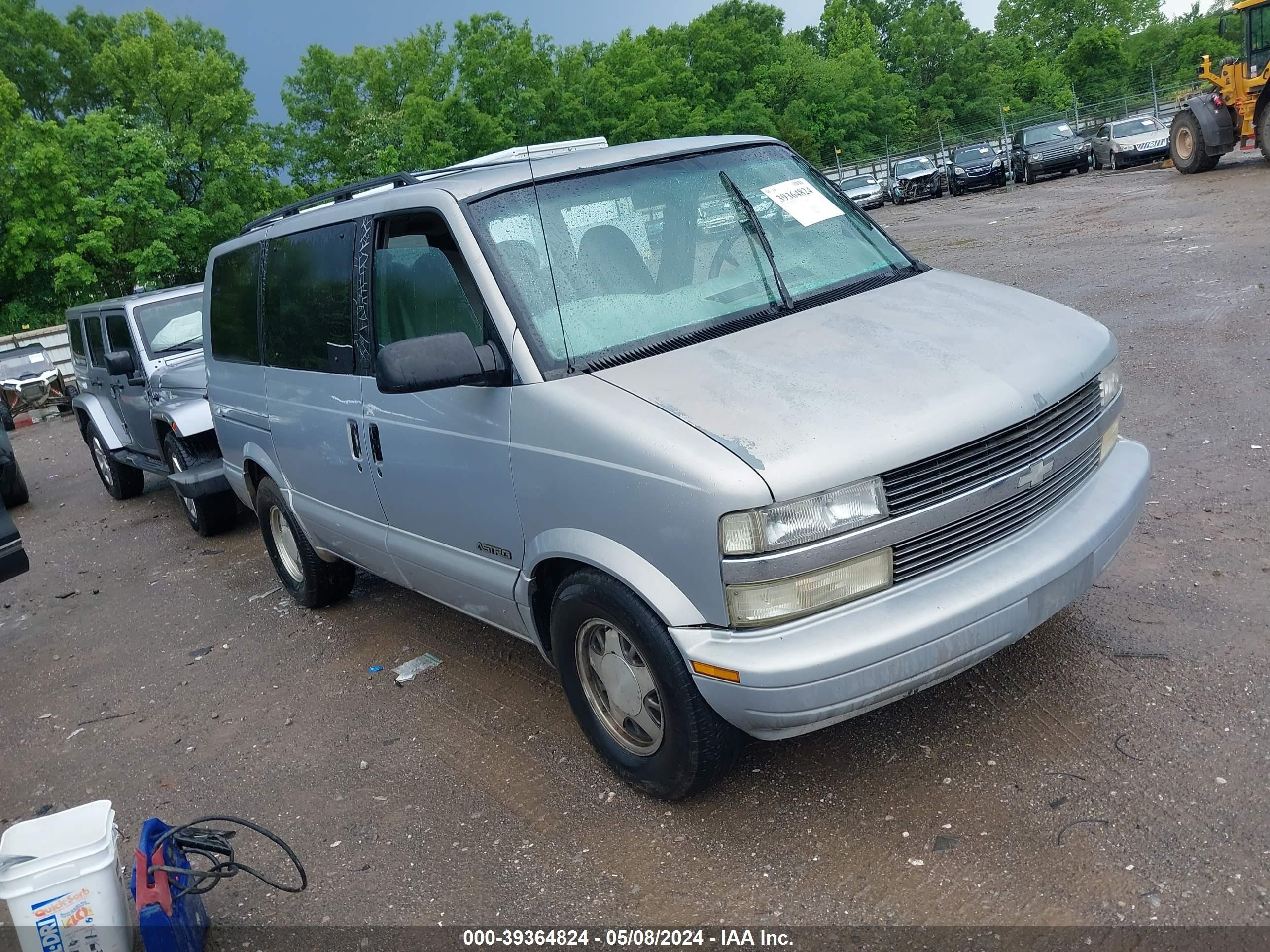 CHEVROLET ASTRO 2000 1gndm19w7yb195802