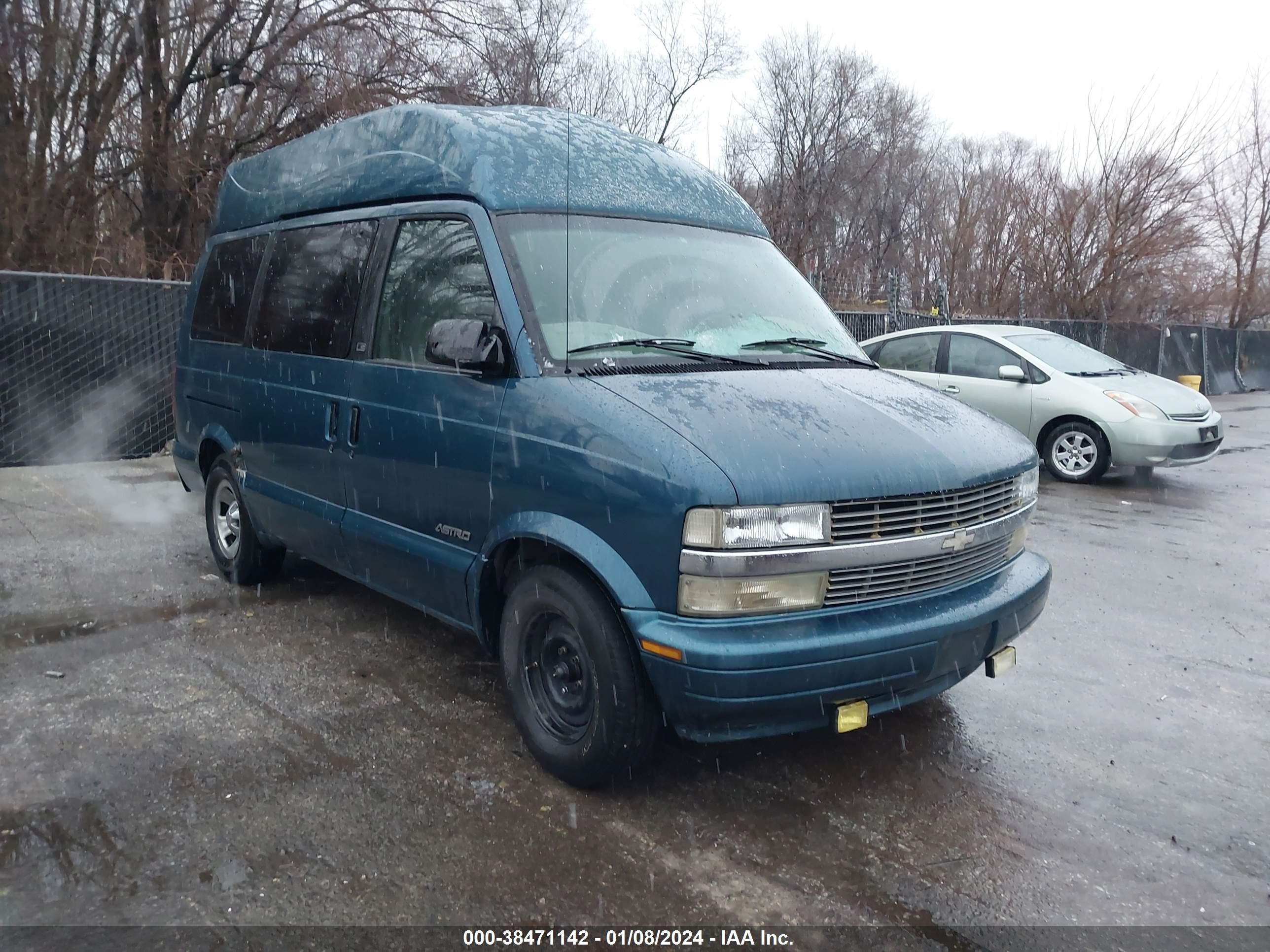 CHEVROLET ASTRO 2001 1gndm19w81b128714