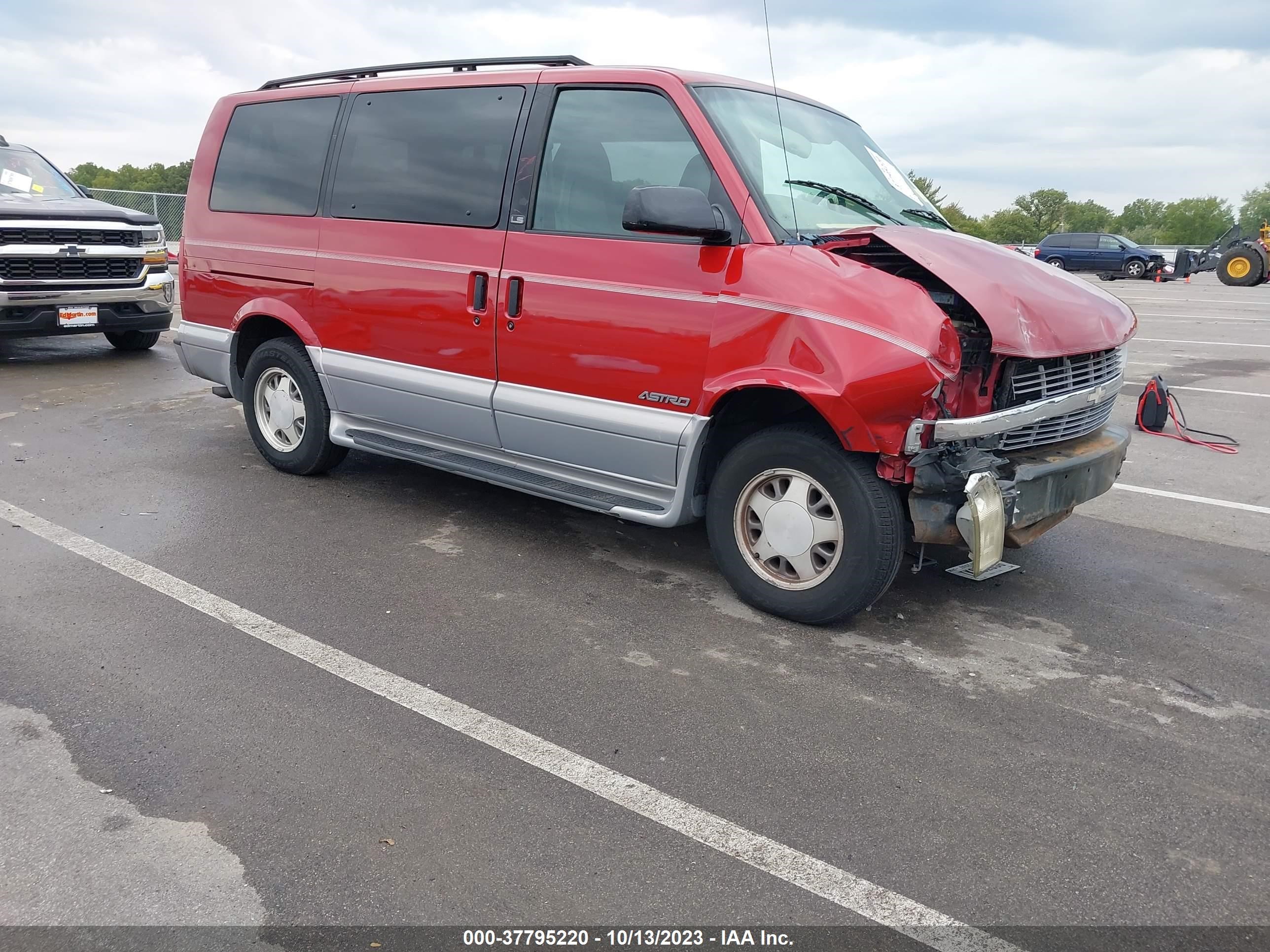 CHEVROLET ASTRO 2000 1gndm19w9yb213782