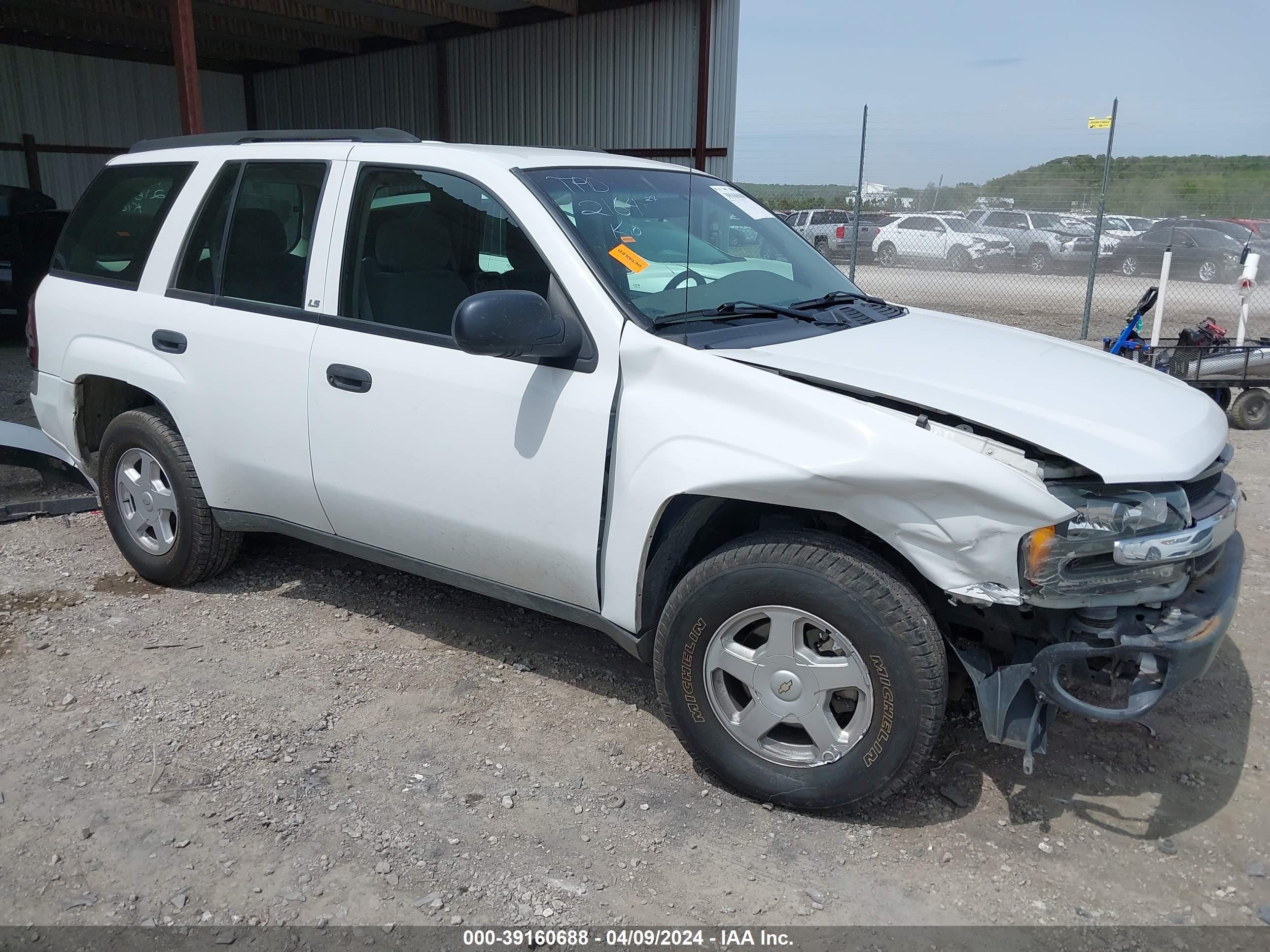 CHEVROLET TRAILBLAZER 2003 1gnds13s732285424