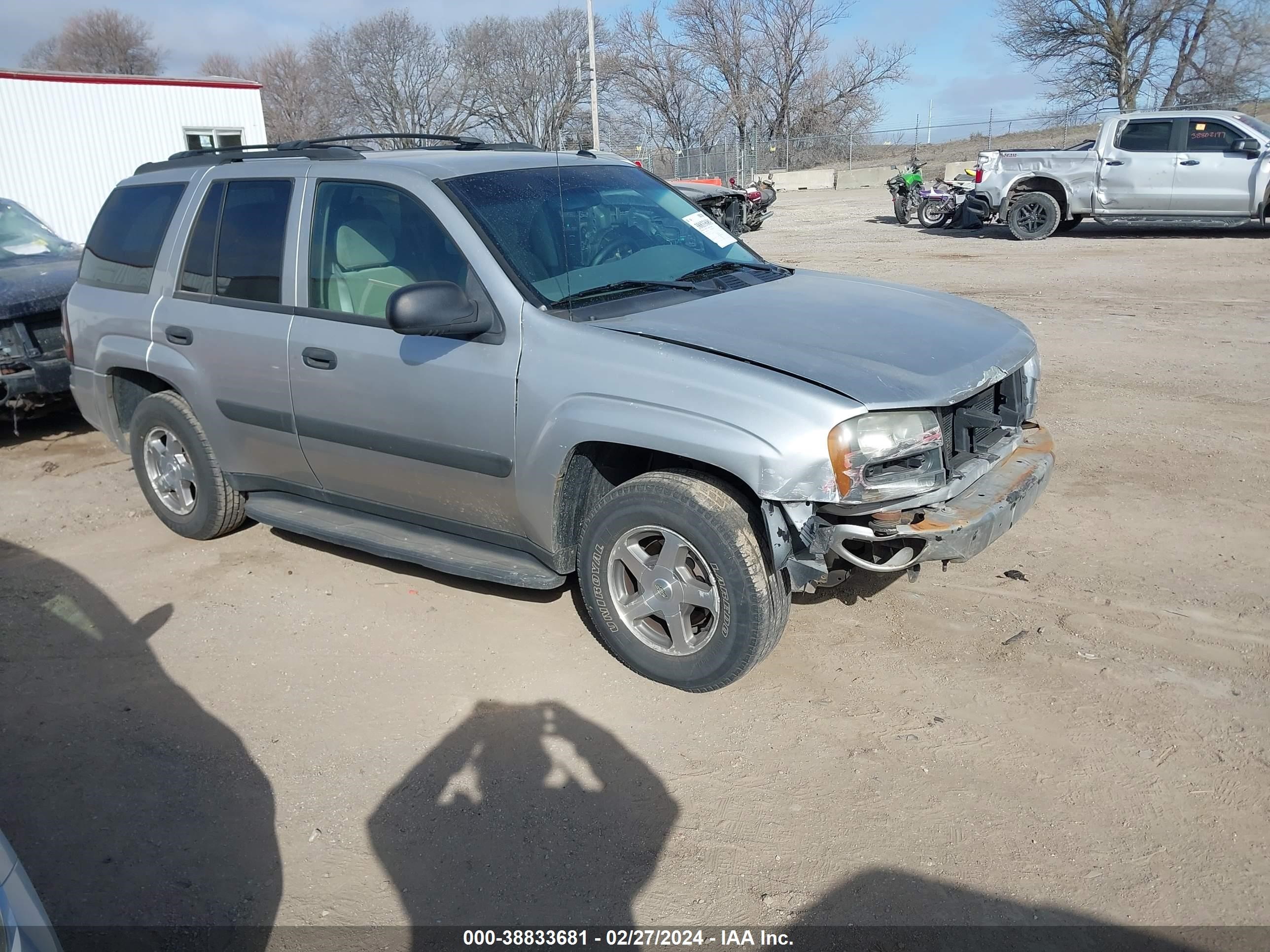 CHEVROLET TRAILBLAZER 2005 1gndt13s252122258