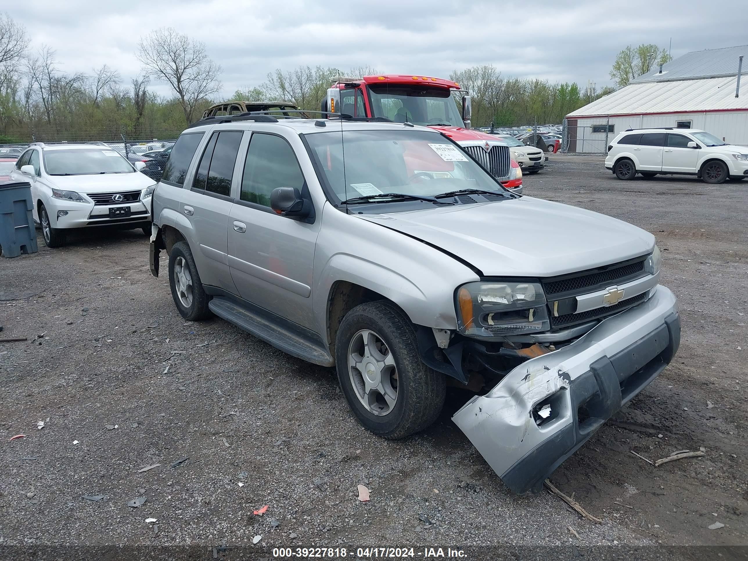 CHEVROLET TRAILBLAZER 2005 1gndt13s952343906