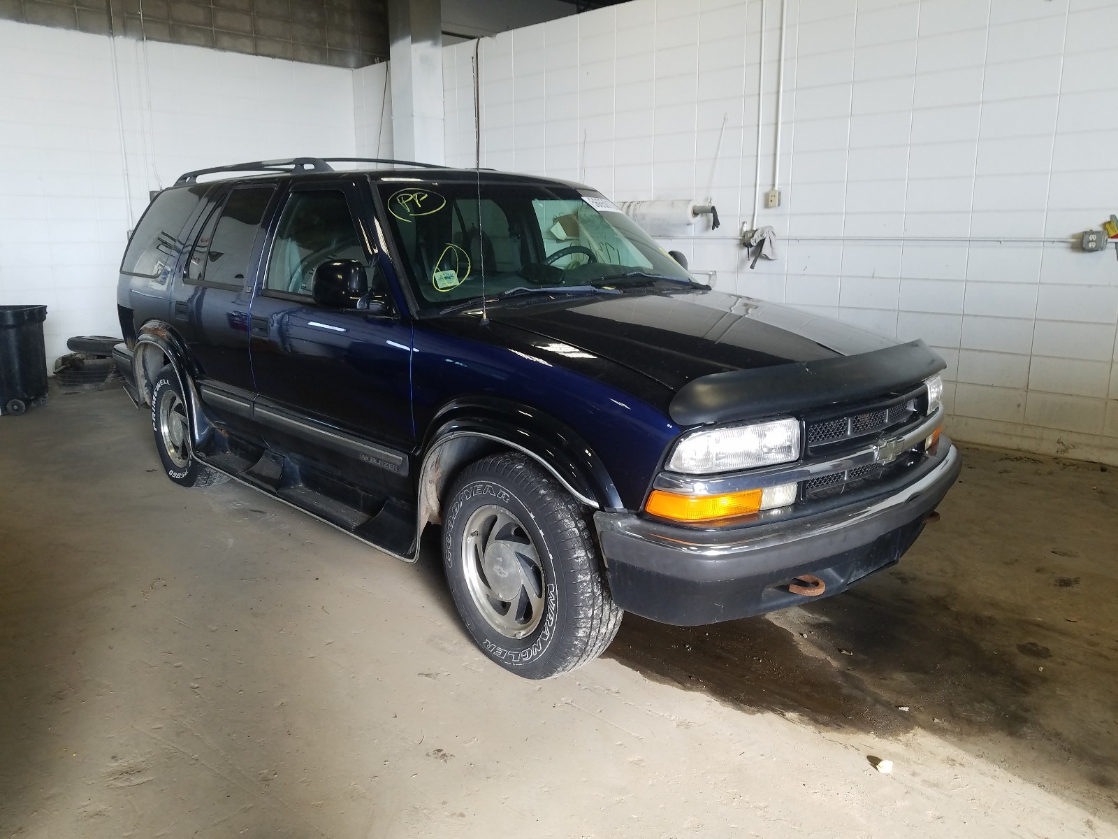 CHEVROLET BLAZER 1998 1gndt13w0wk134364