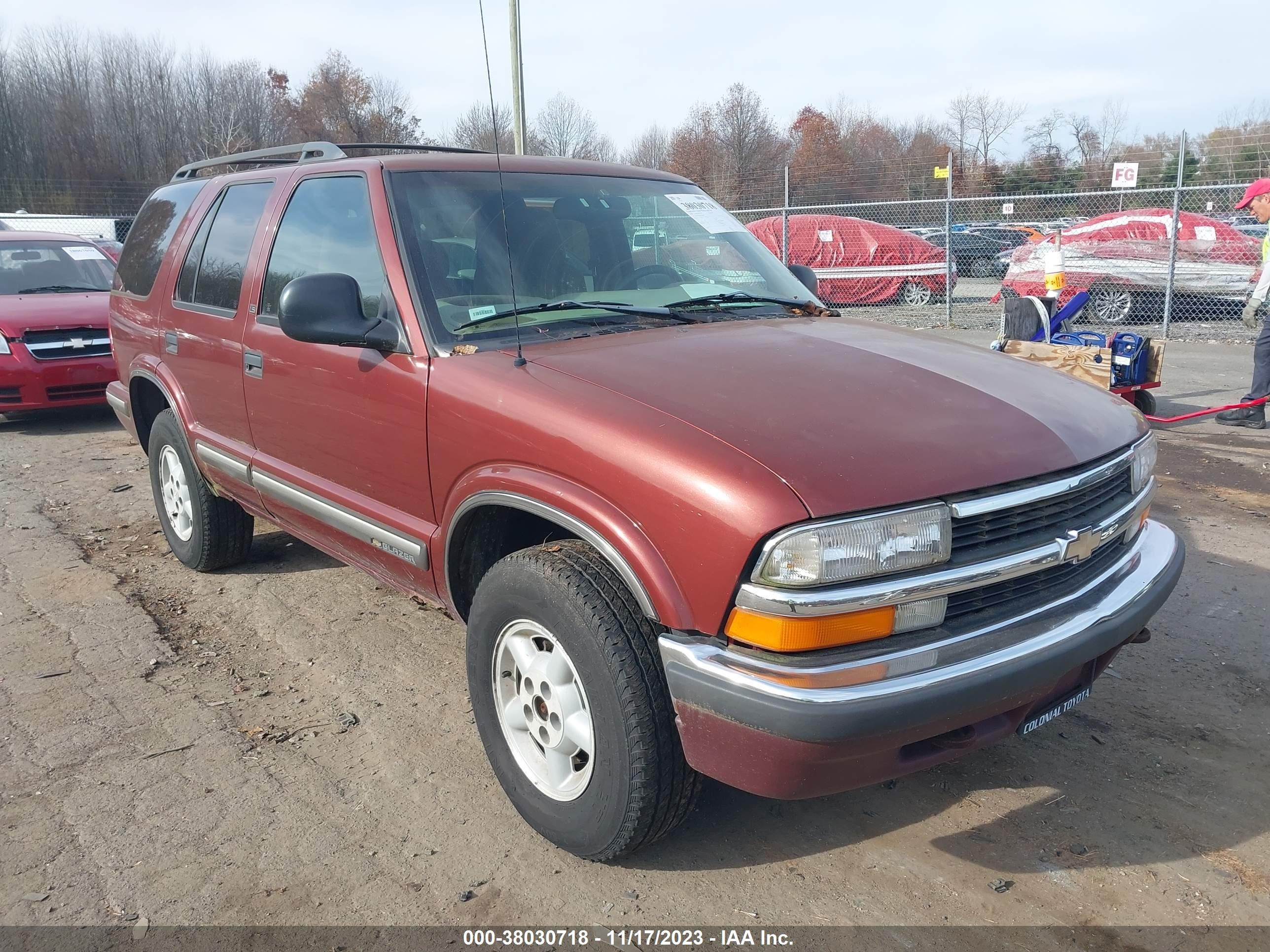 CHEVROLET BLAZER 1998 1gndt13w1w2156437