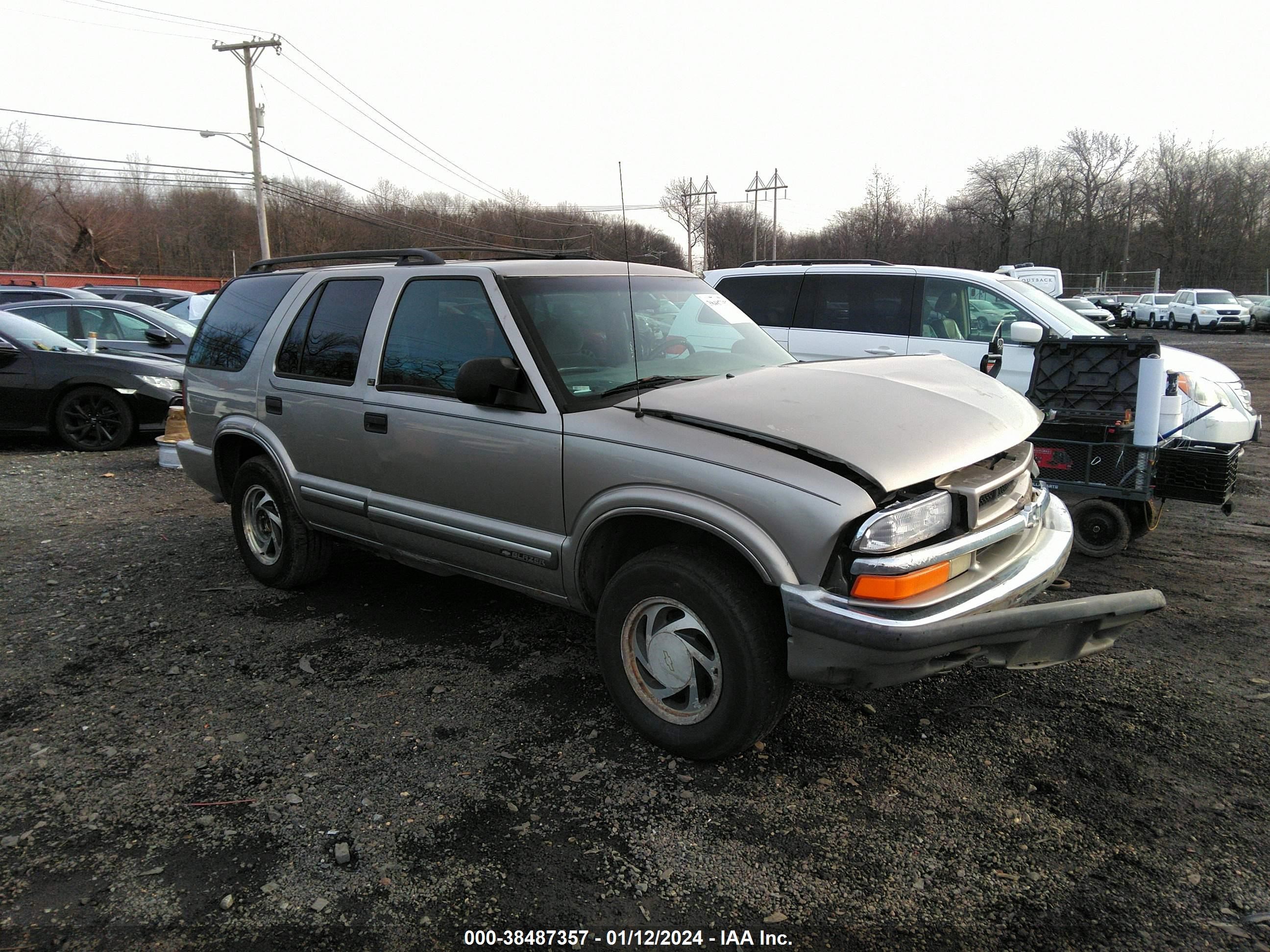 CHEVROLET BLAZER 2000 1gndt13w2y2329000