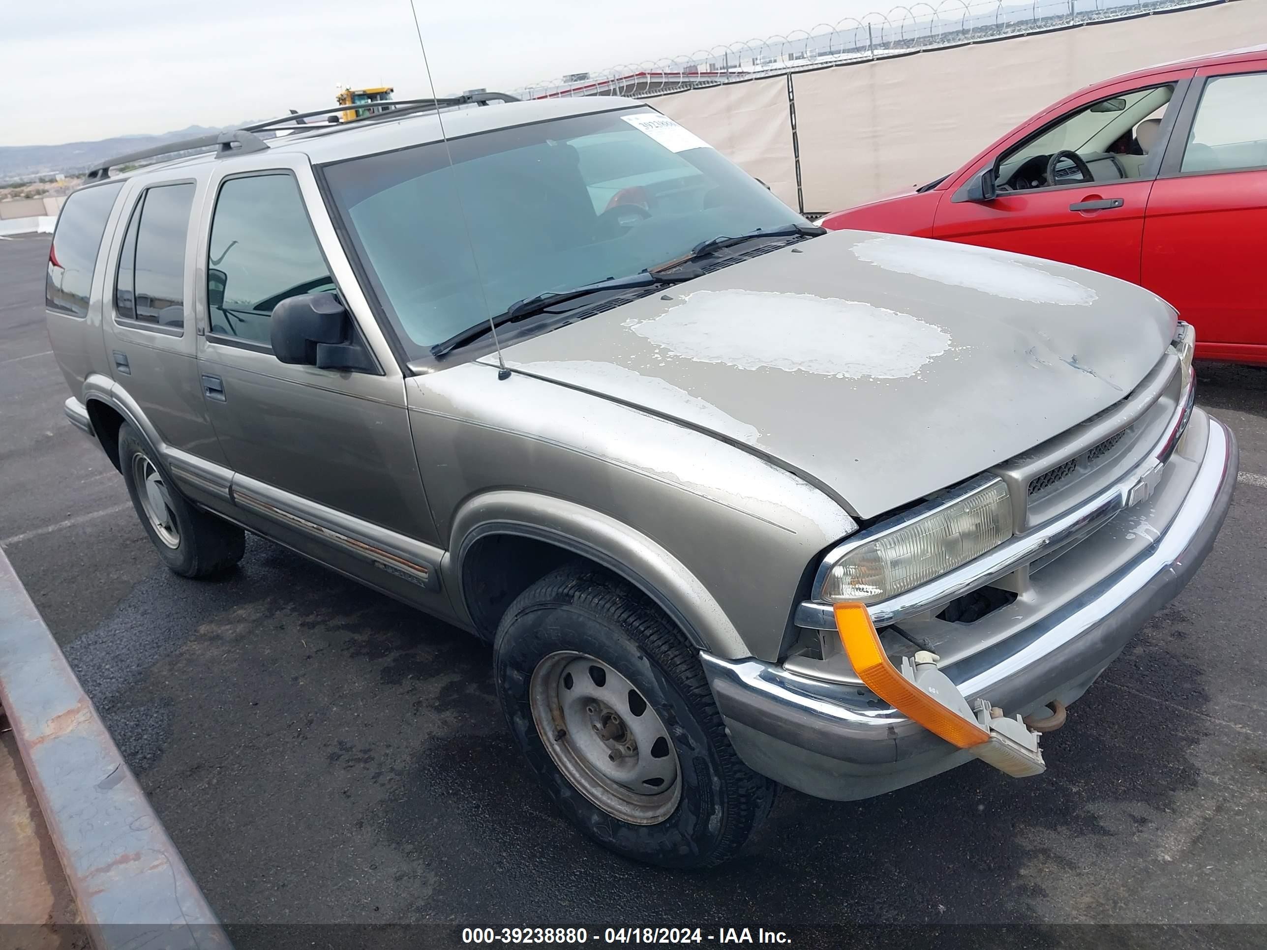 CHEVROLET BLAZER 1999 1gndt13w5x2110403