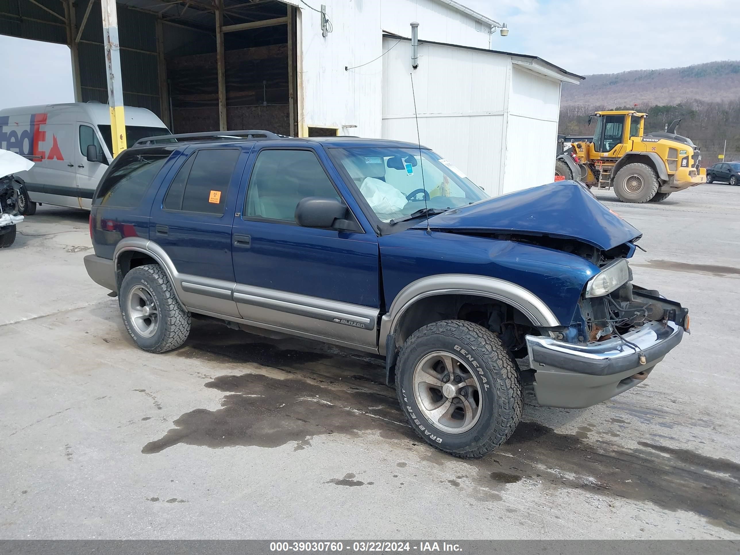 CHEVROLET BLAZER 2000 1gndt13w8y2378248