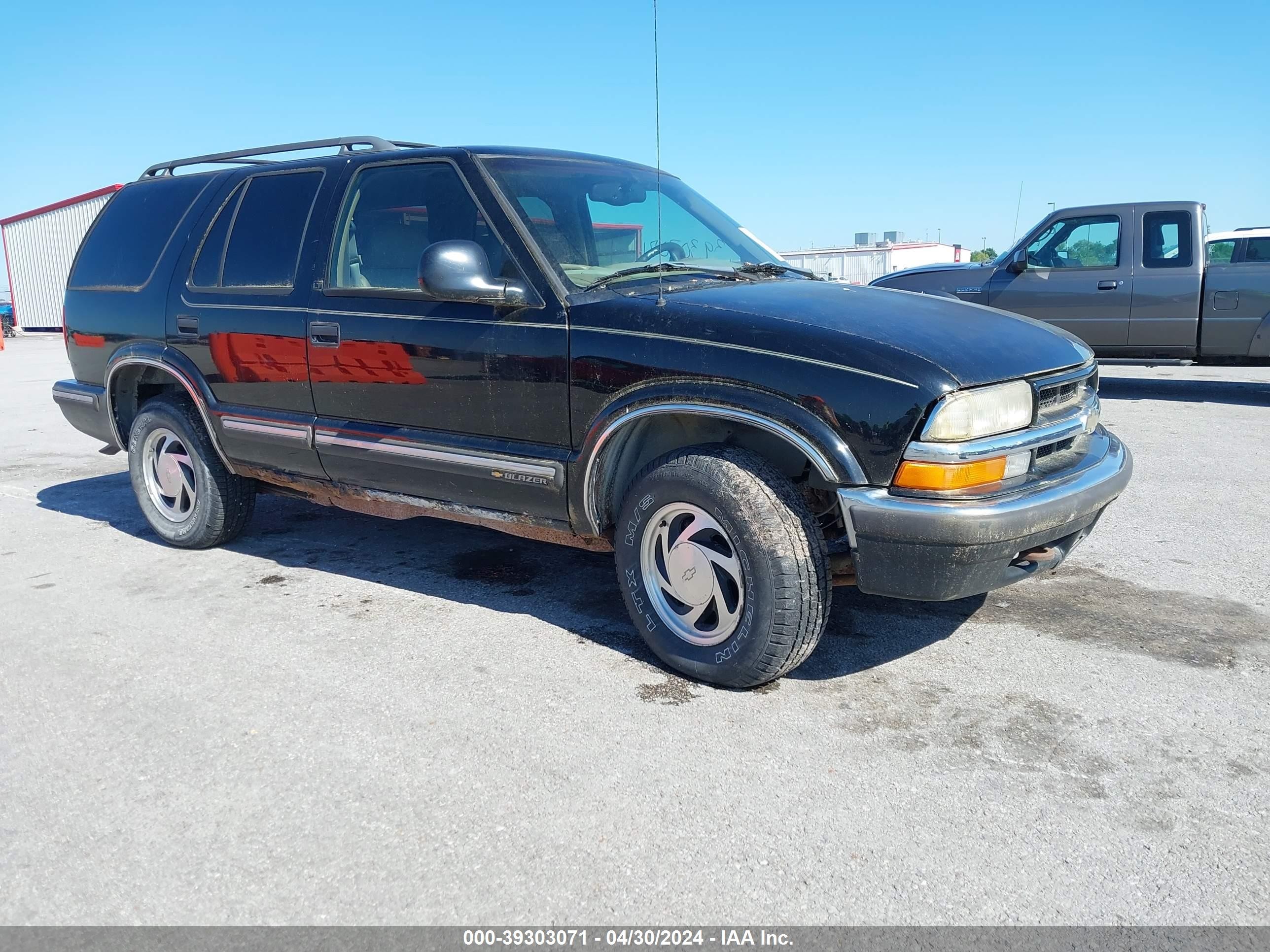 CHEVROLET BLAZER 1998 1gndt13w9w2121063