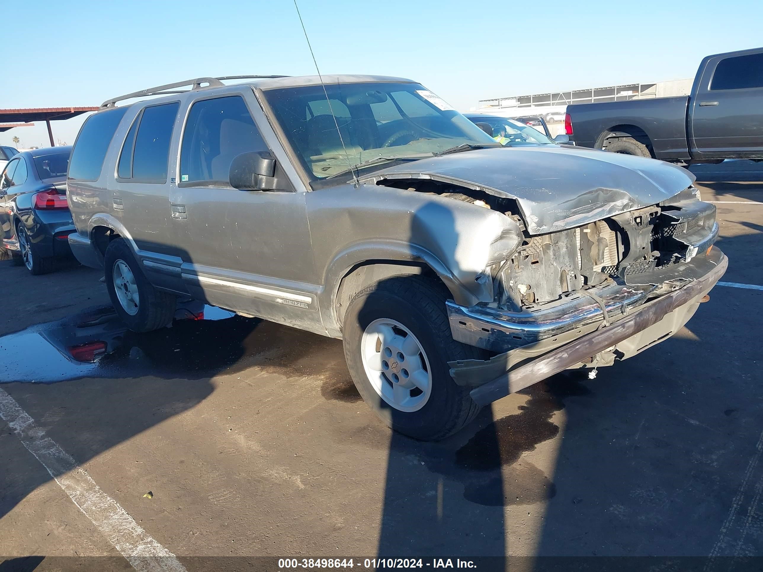 CHEVROLET BLAZER 2000 1gndt13w9y2145169