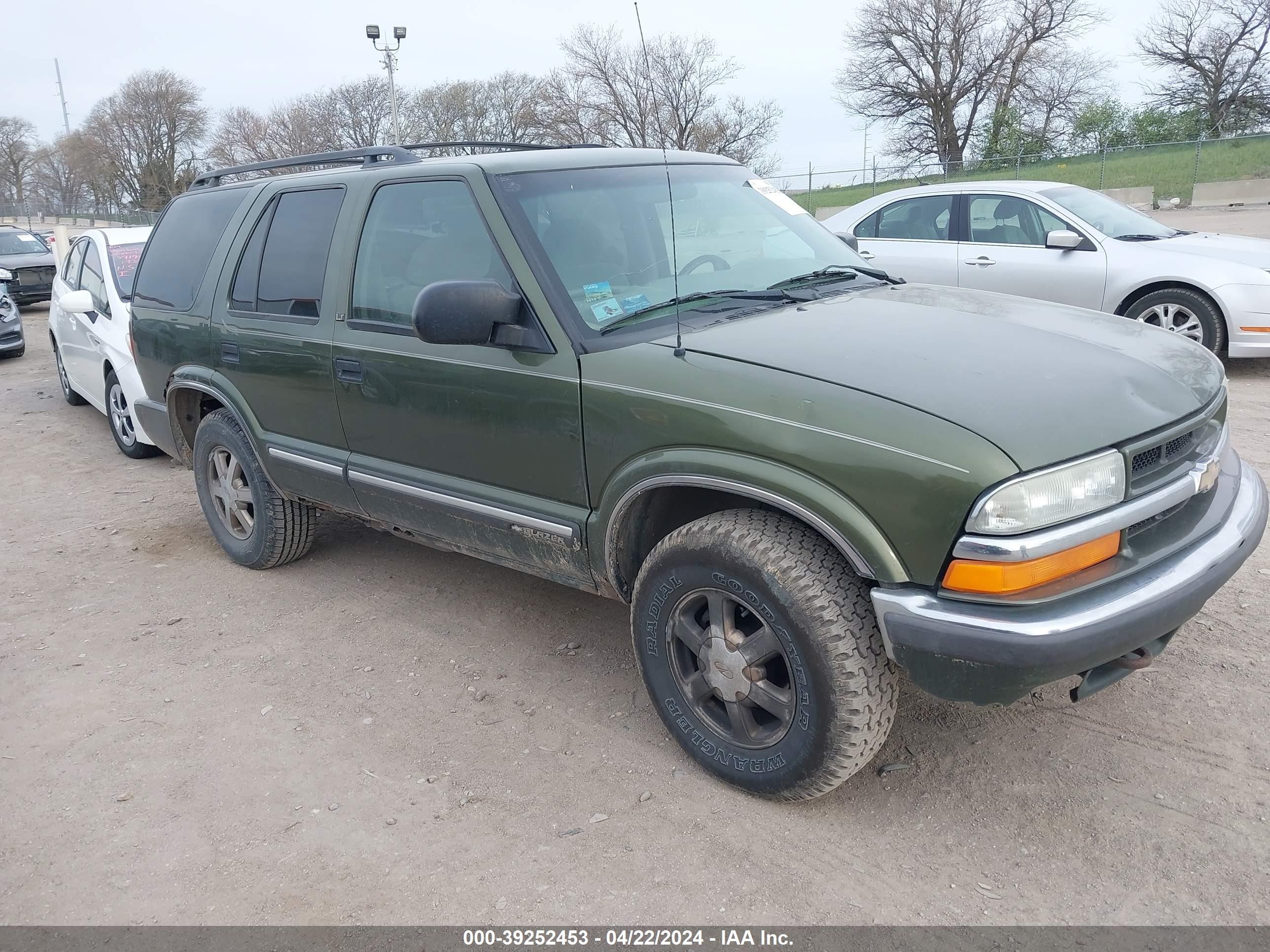 CHEVROLET BLAZER 2001 1gndt13wx1k229958