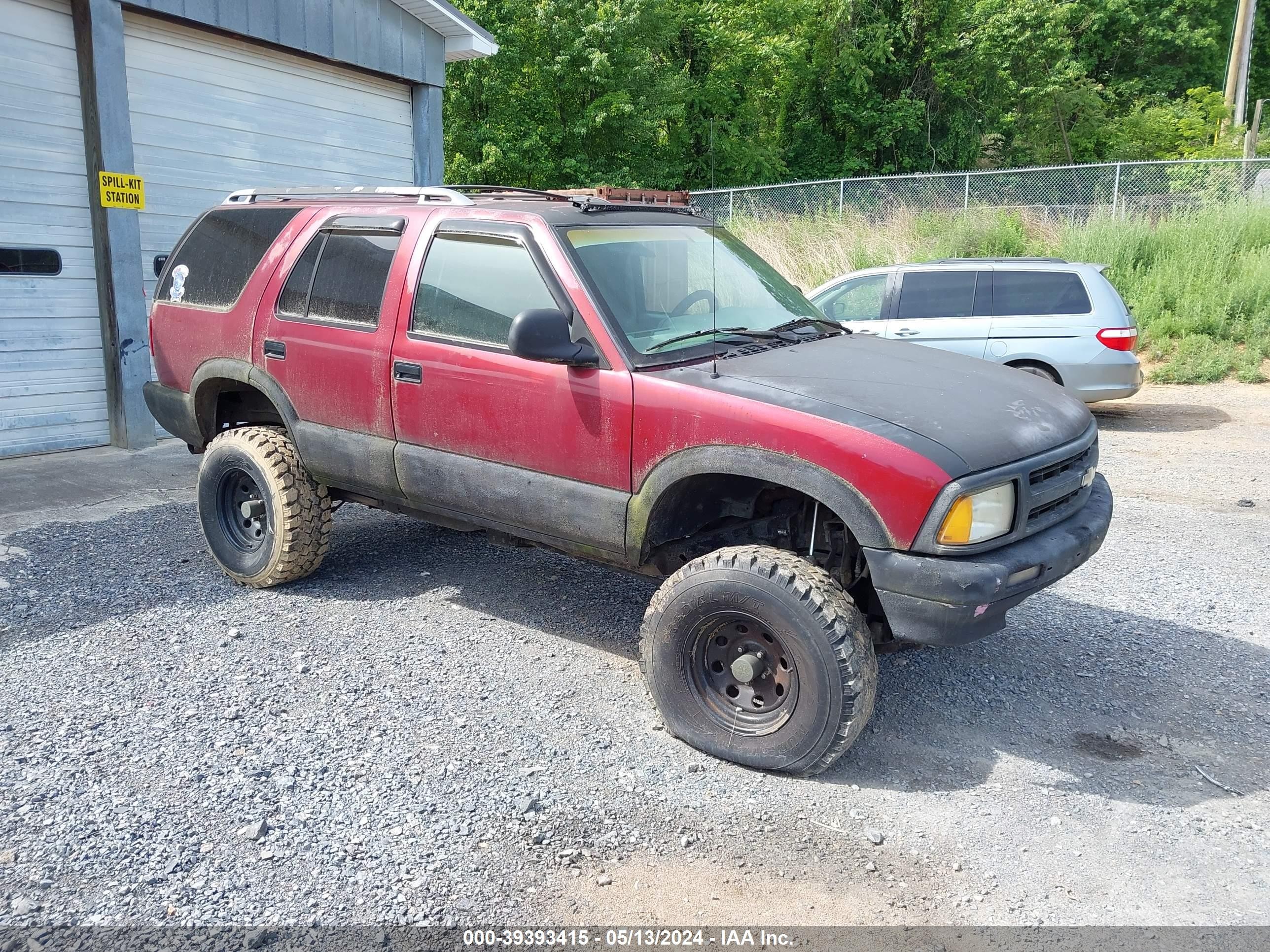 CHEVROLET BLAZER 1995 1gndt13wxsk179080