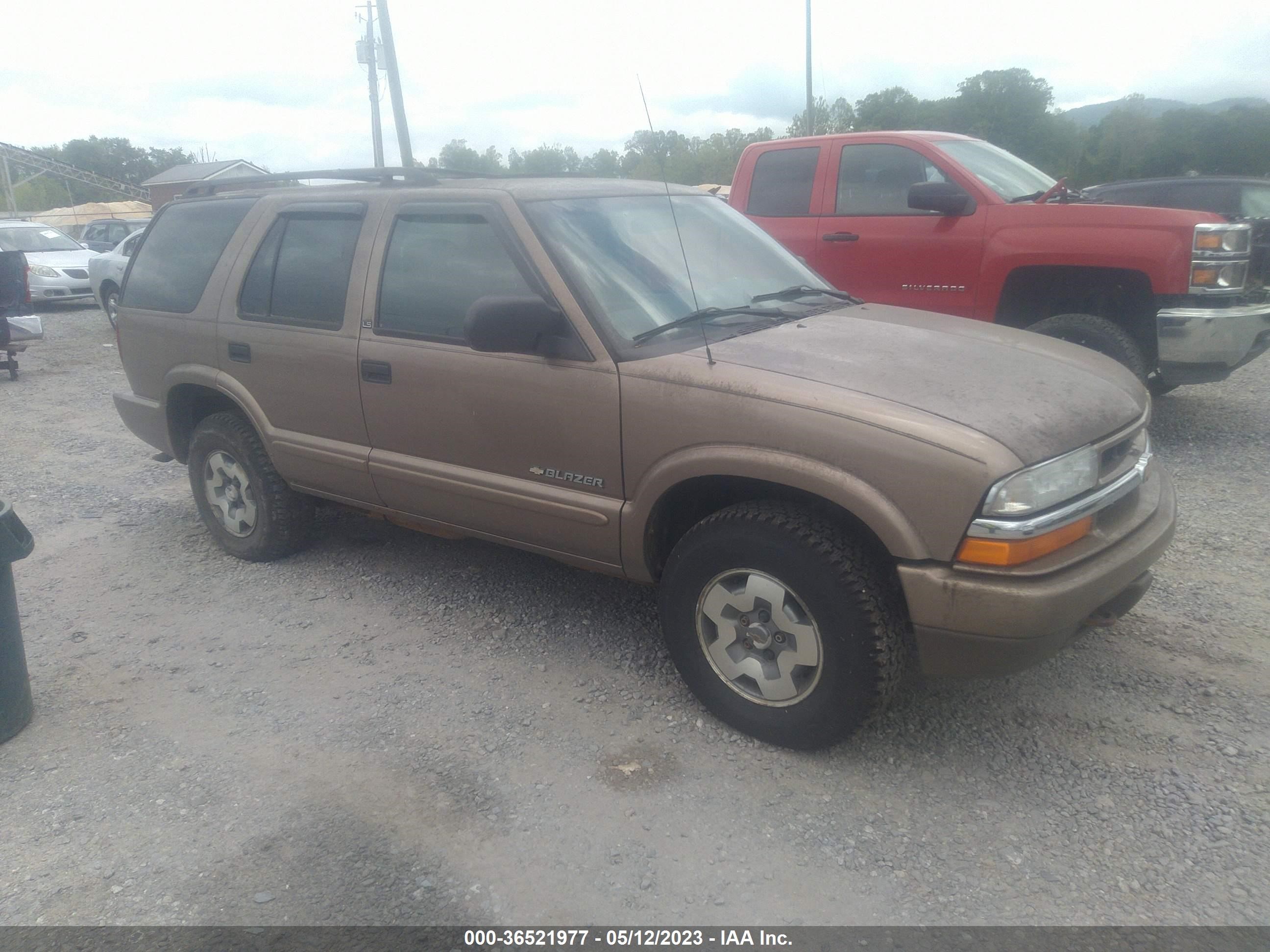 CHEVROLET BLAZER 2003 1gndt13x73k138321