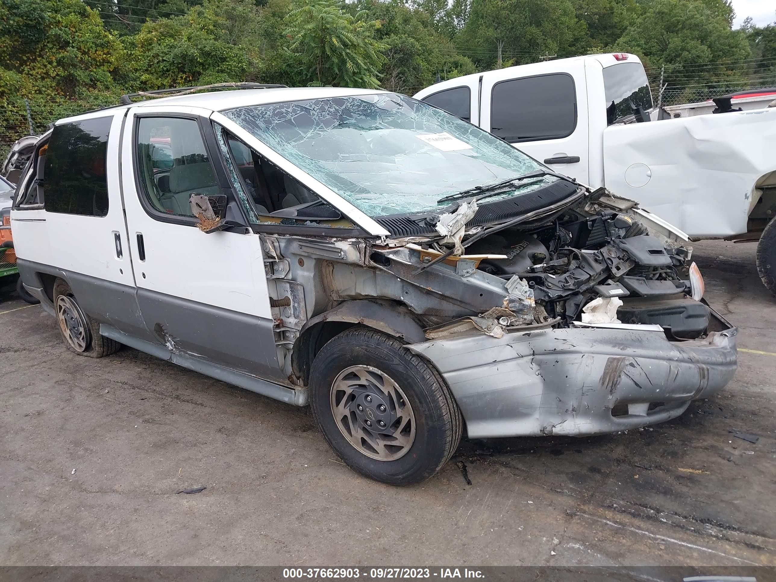 CHEVROLET LUMINA 1996 1gndu06e8tt119367