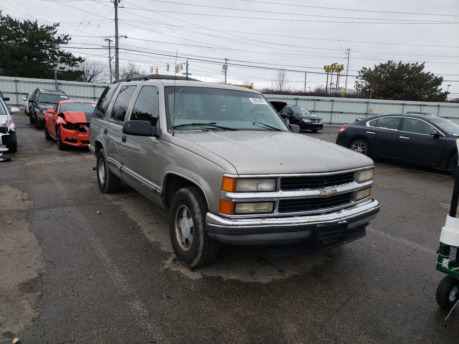 CHEVROLET TAHOE C150 1998 1gnec13r4wj364865