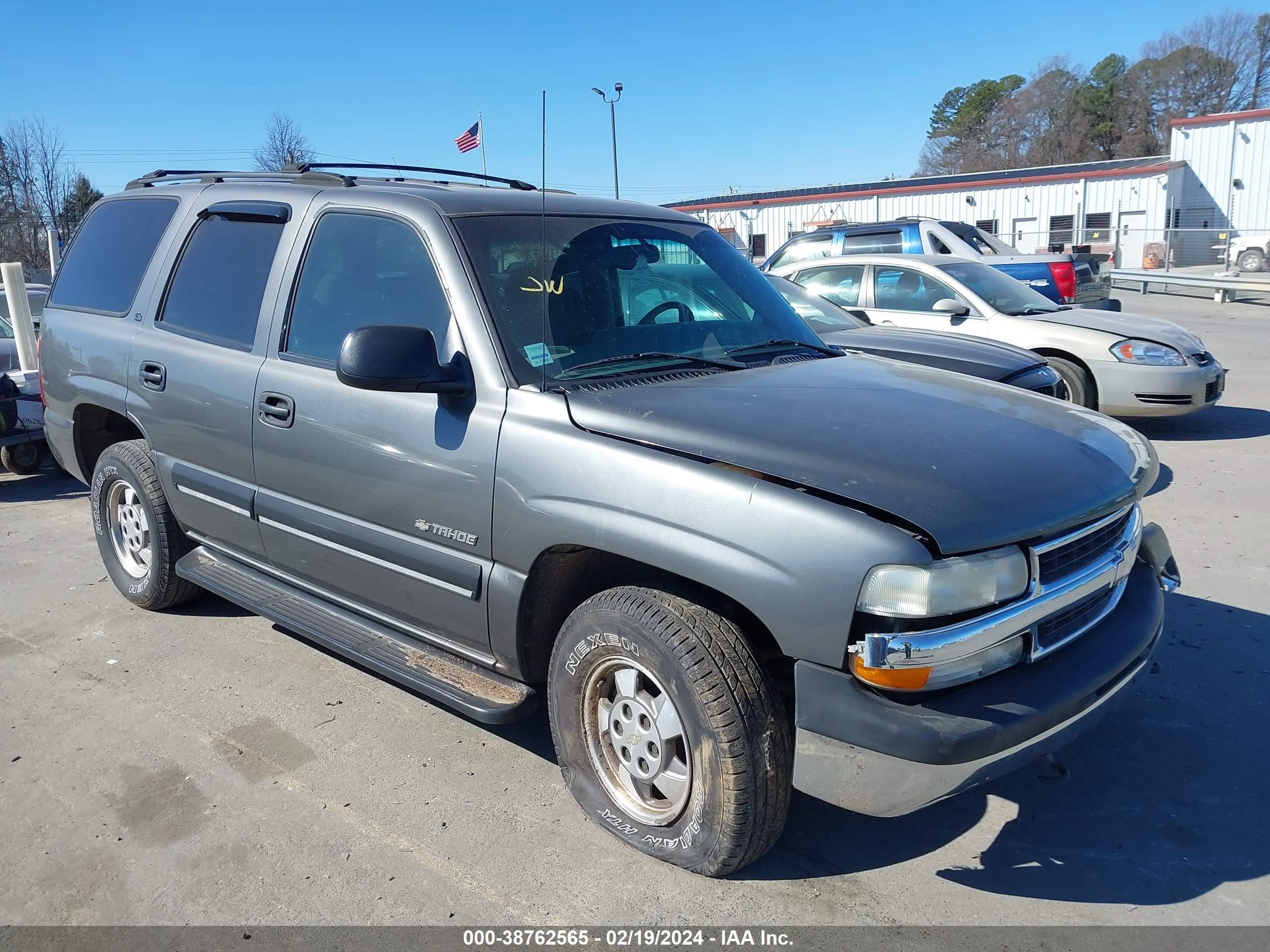 CHEVROLET TAHOE 2001 1gnec13t11r142676