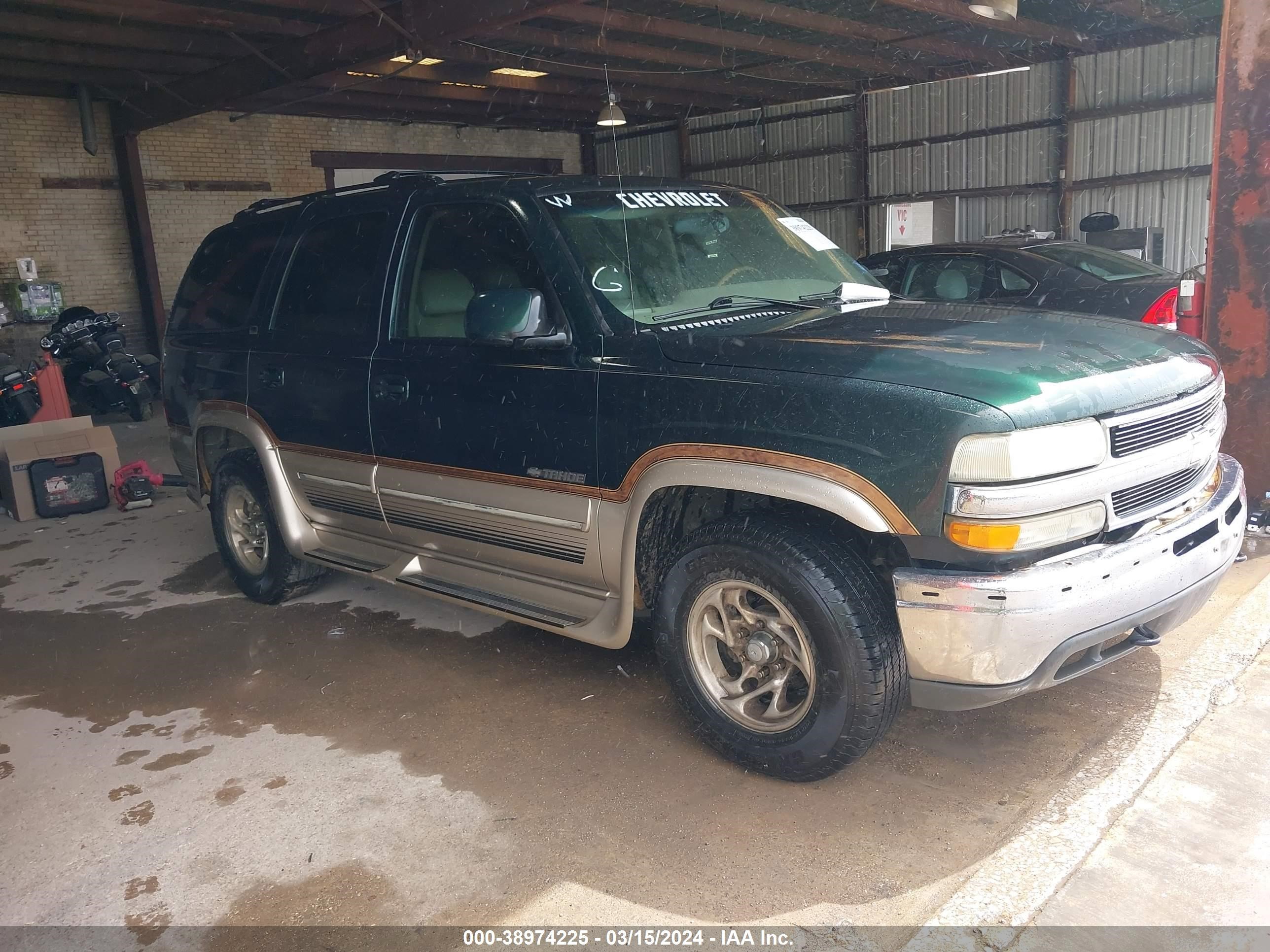 CHEVROLET TAHOE 2001 1gnec13t21r197590