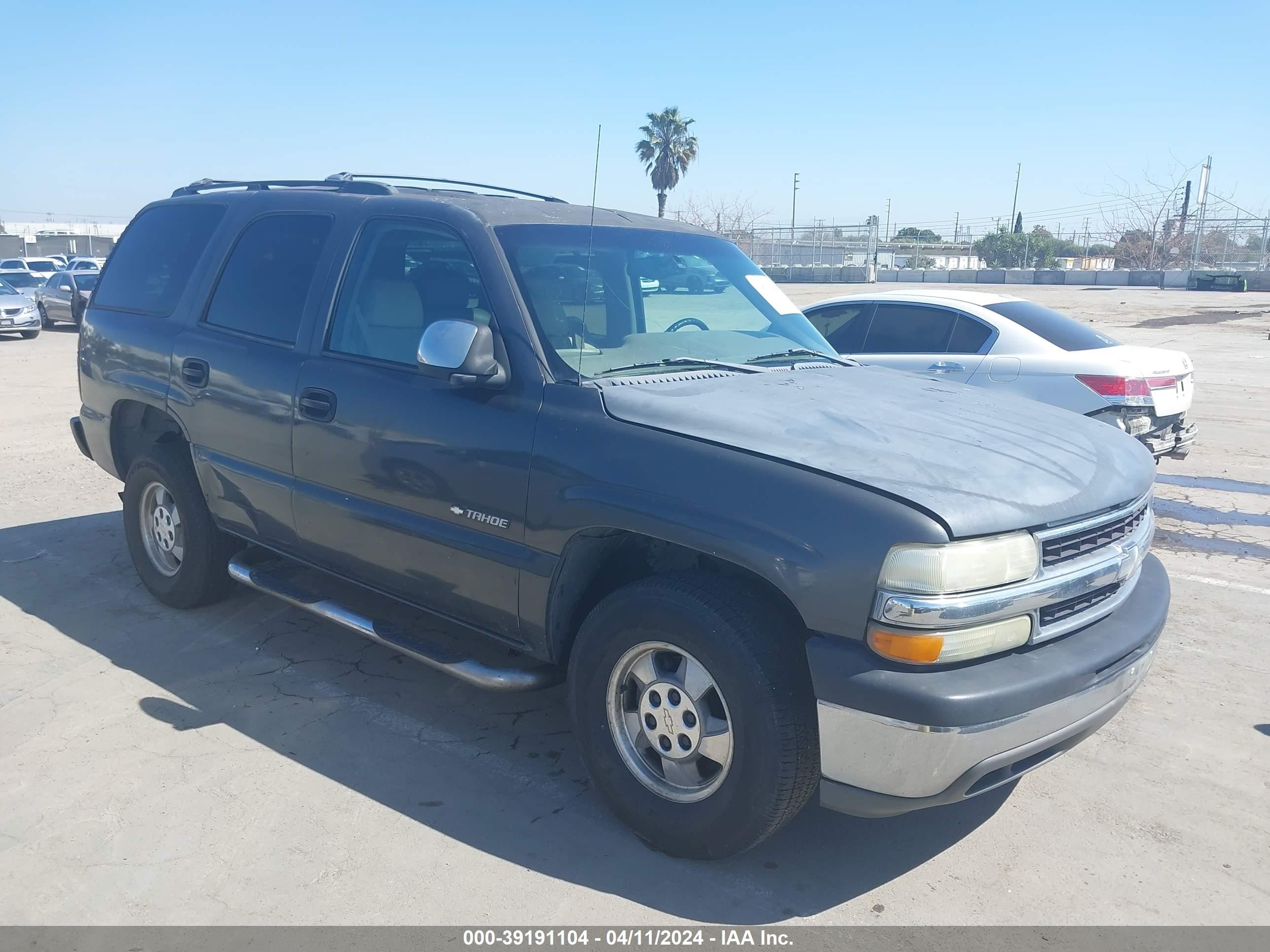 CHEVROLET TAHOE 2002 1gnec13t22r179253