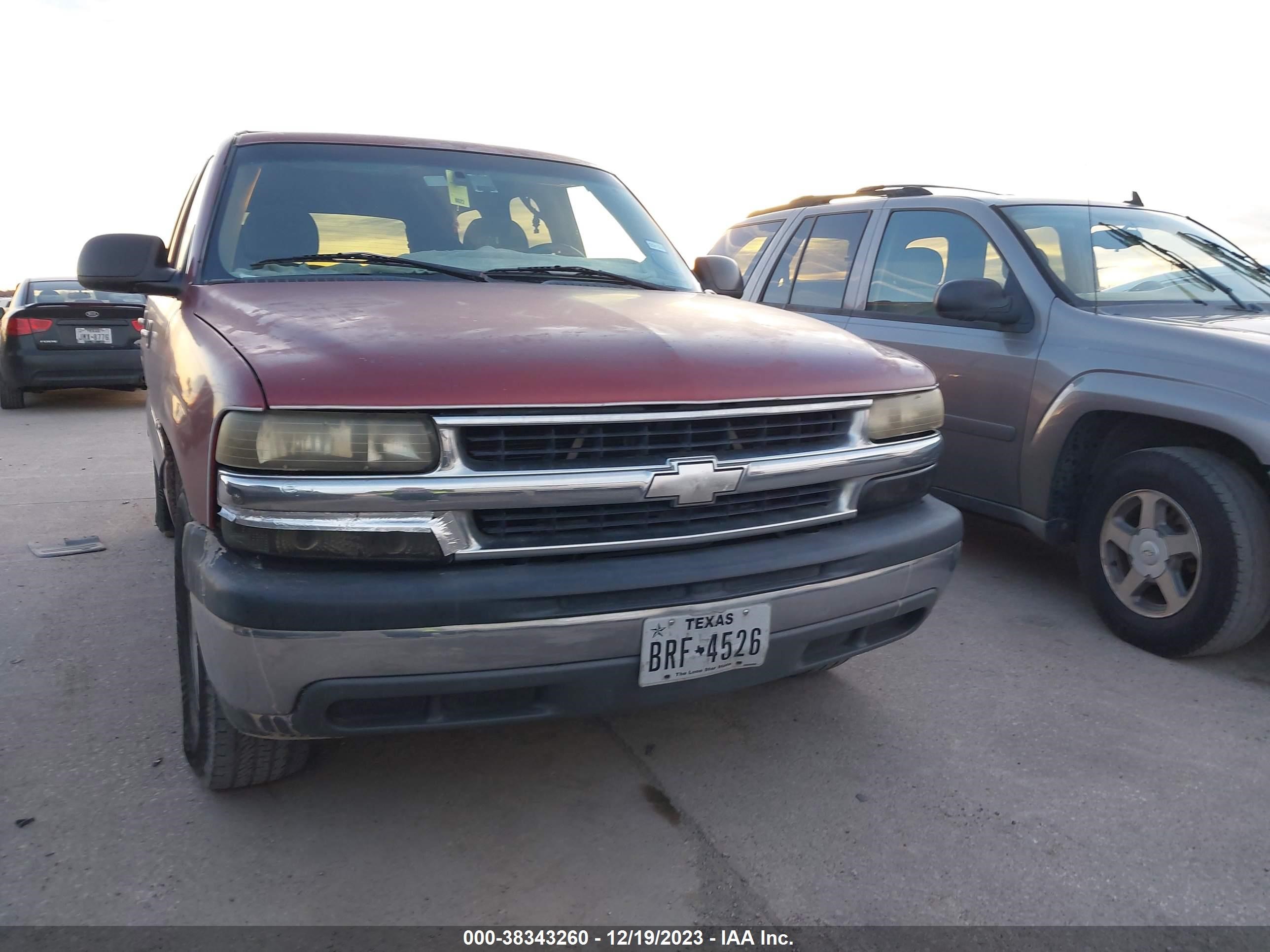 CHEVROLET TAHOE 2001 1gnec13t81r129553