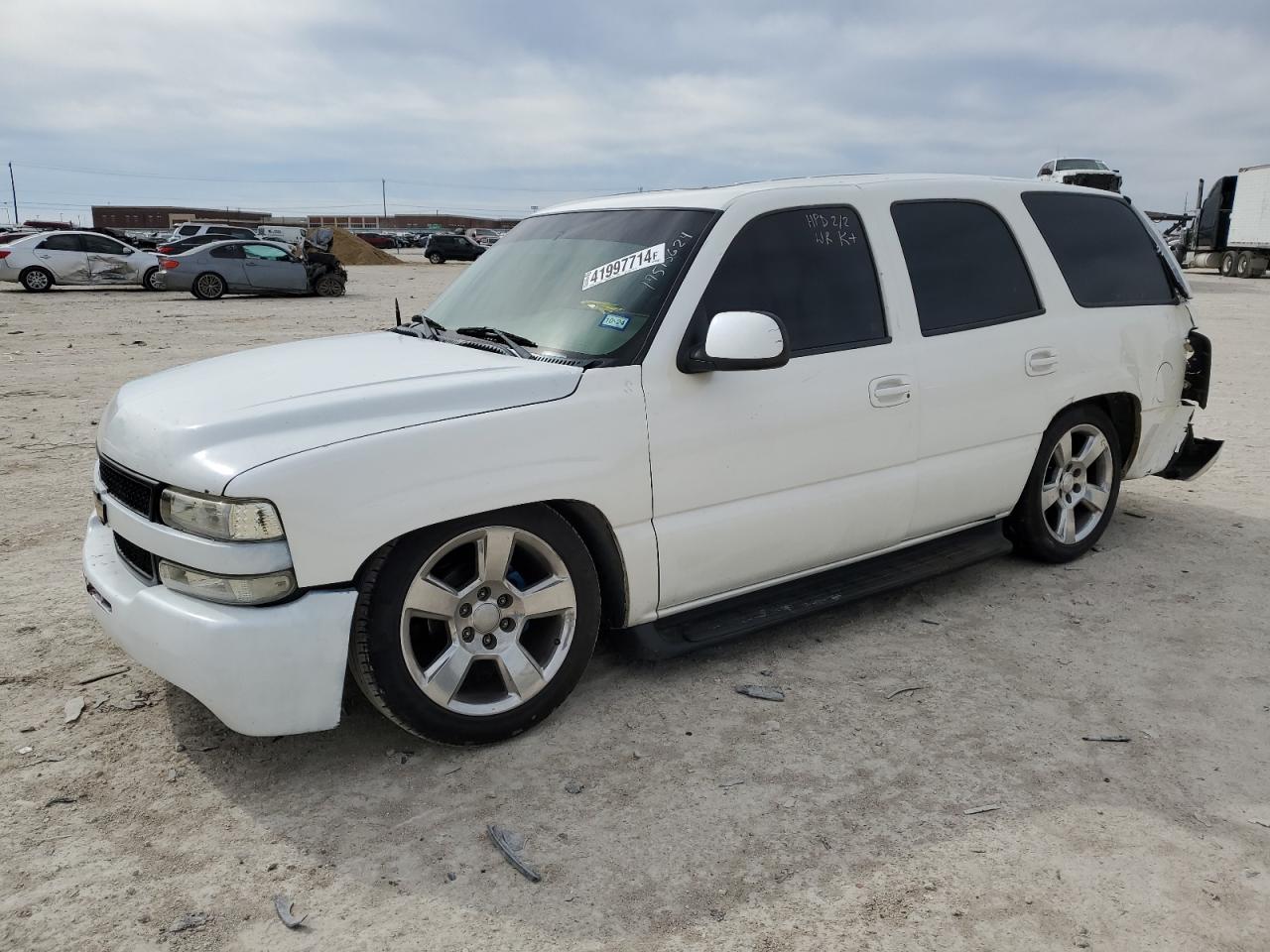 CHEVROLET TAHOE 2001 1gnec13t81r180454