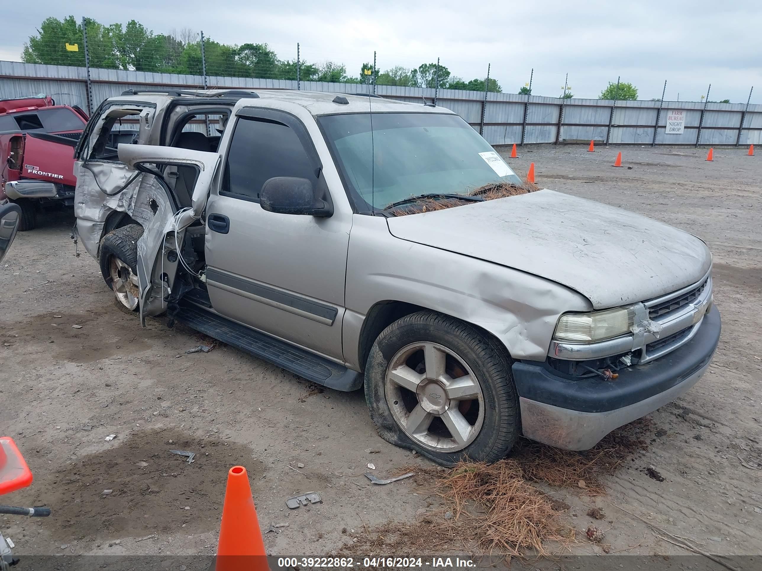 CHEVROLET TAHOE 2005 1gnec13t85r268295