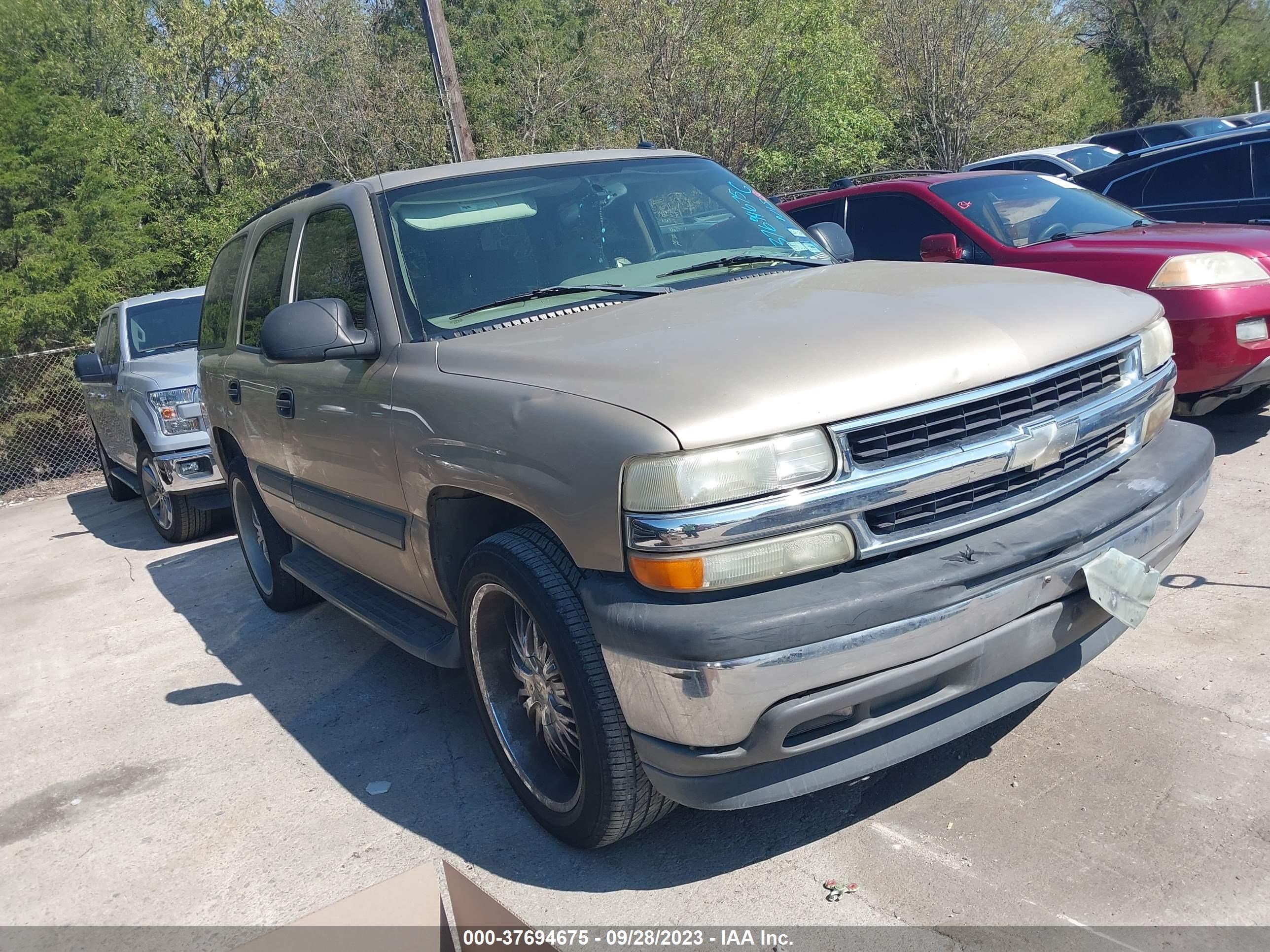 CHEVROLET TAHOE 2005 1gnec13tx5r220247