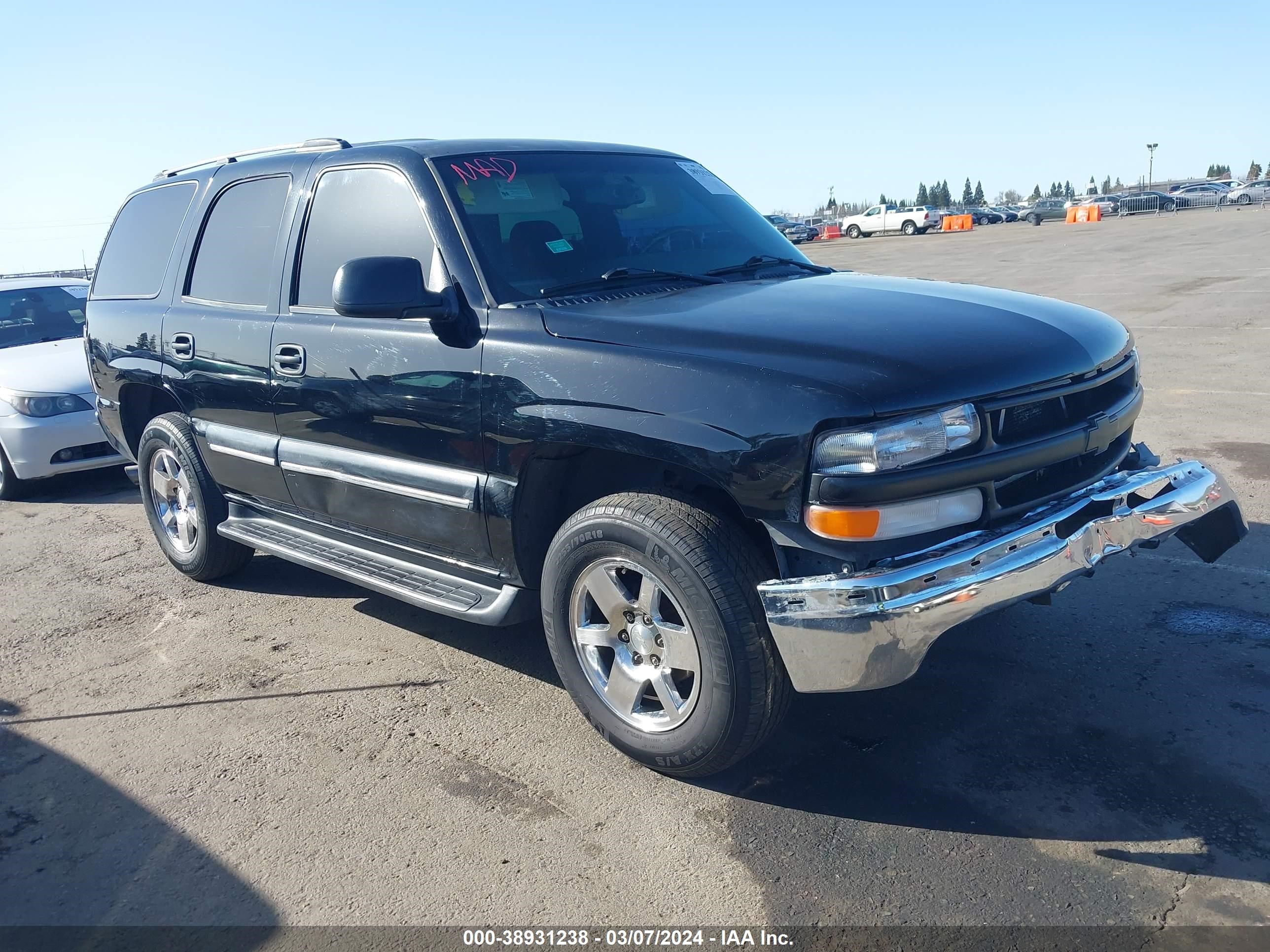 CHEVROLET TAHOE 2004 1gnec13v34r120040