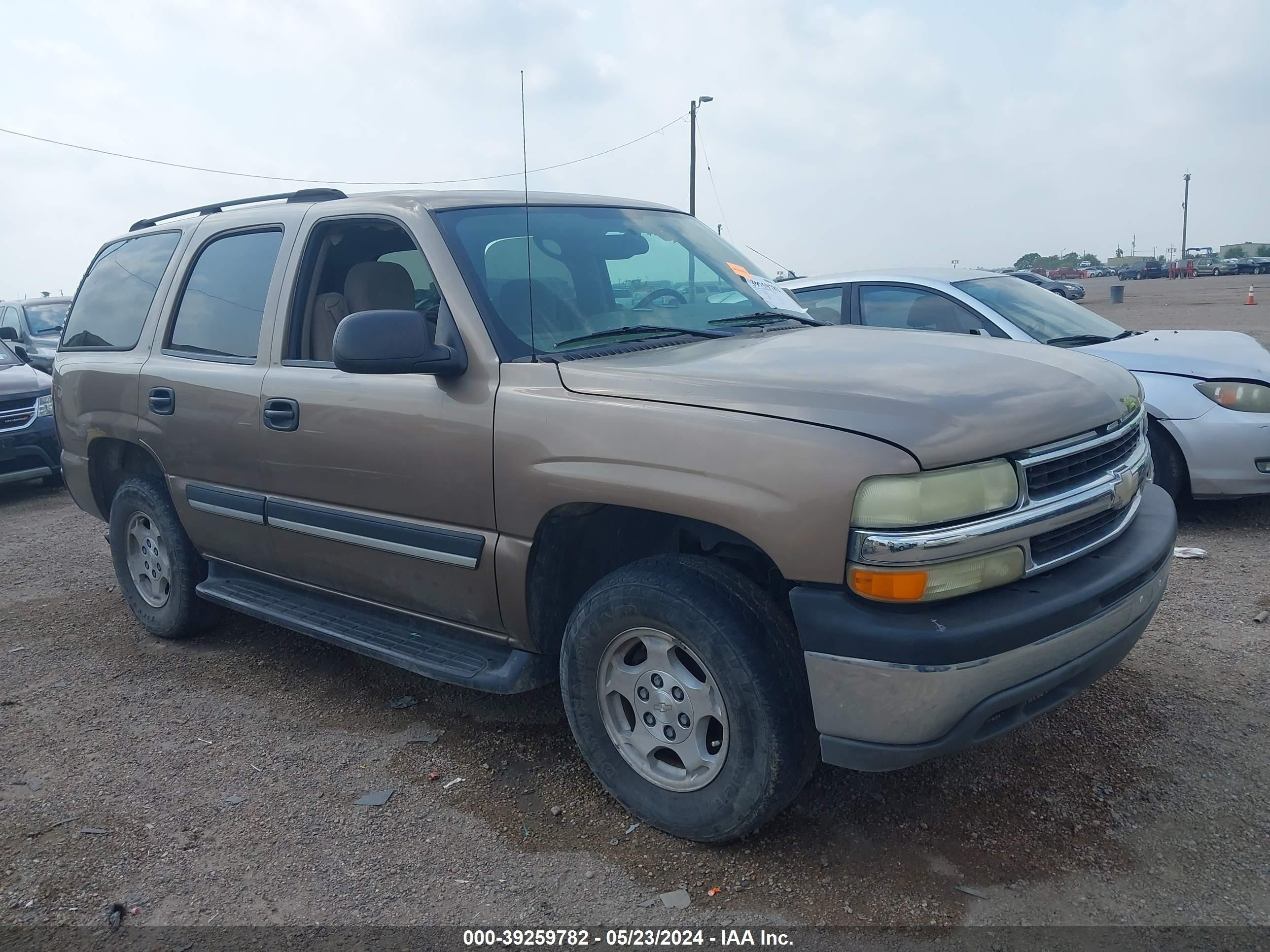 CHEVROLET TAHOE 2004 1gnec13v64r300693