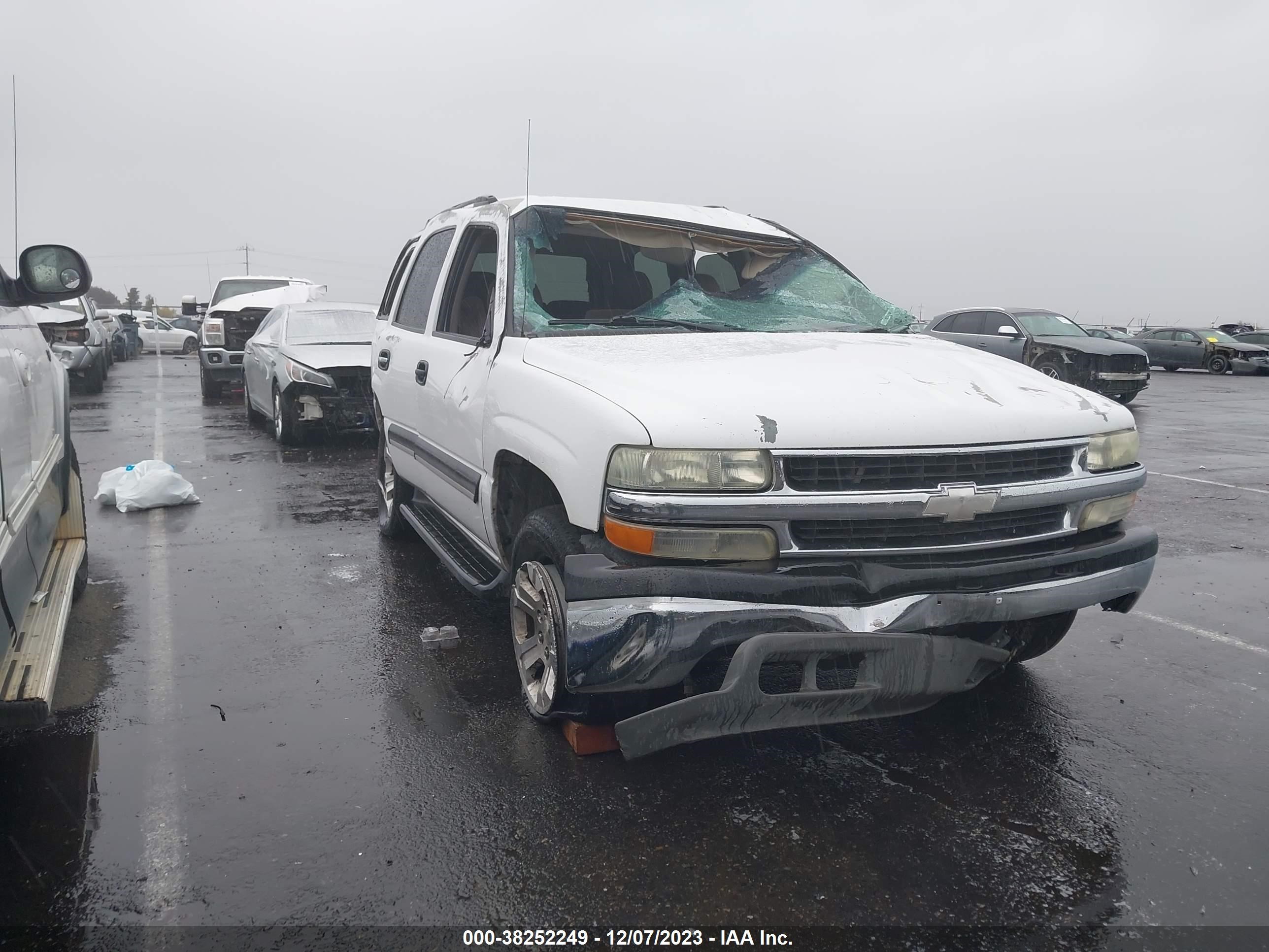 CHEVROLET TAHOE 2004 1gnec13v94j158872