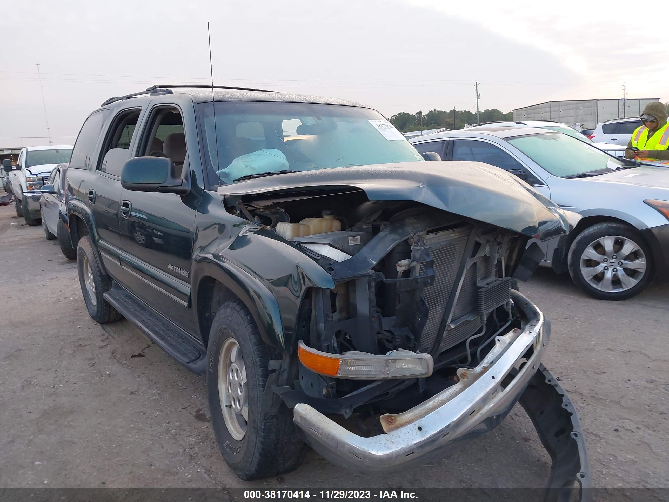 CHEVROLET TAHOE 2002 1gnec13z02r161371