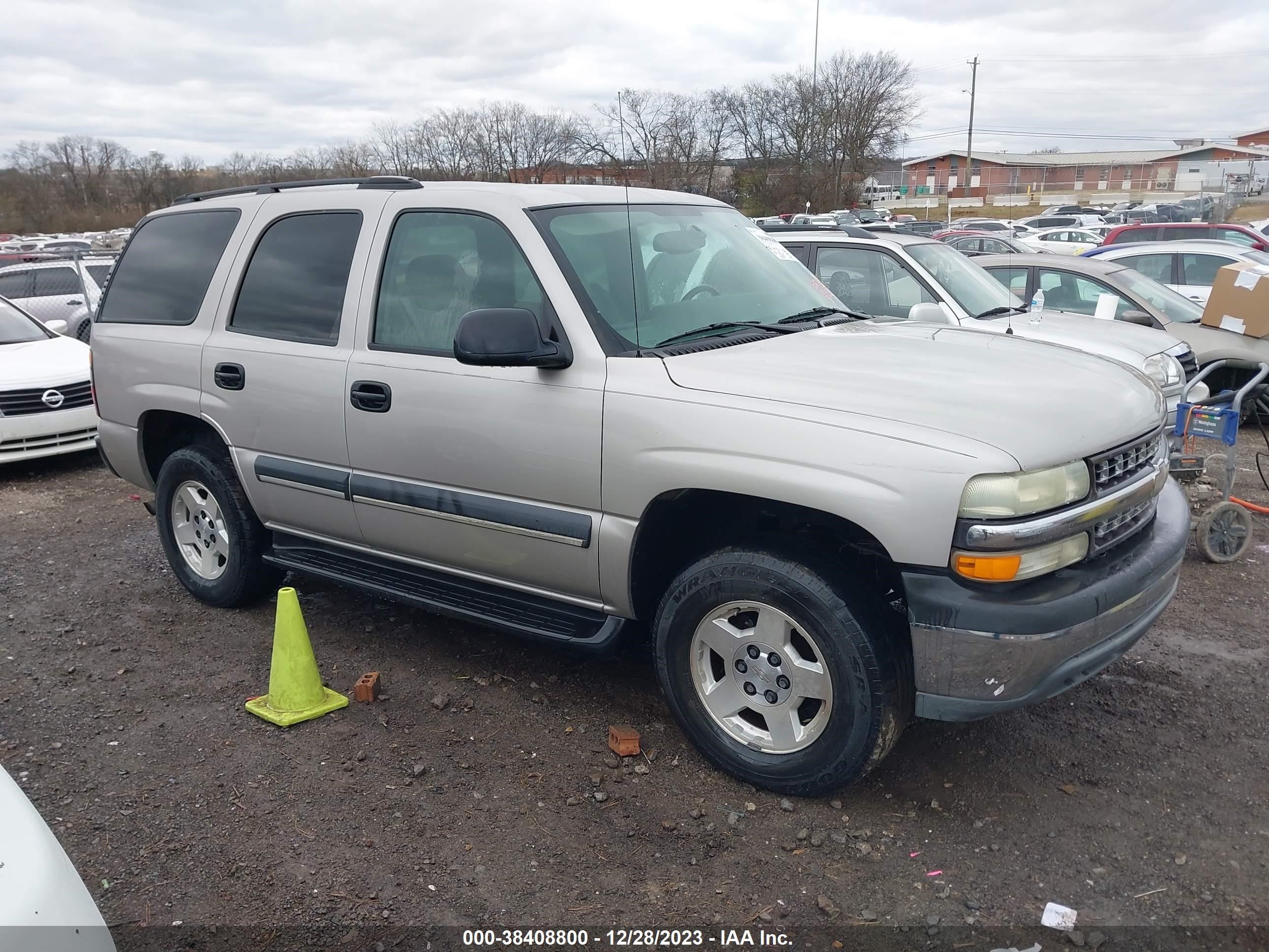 CHEVROLET TAHOE 2004 1gnec13z04j159766