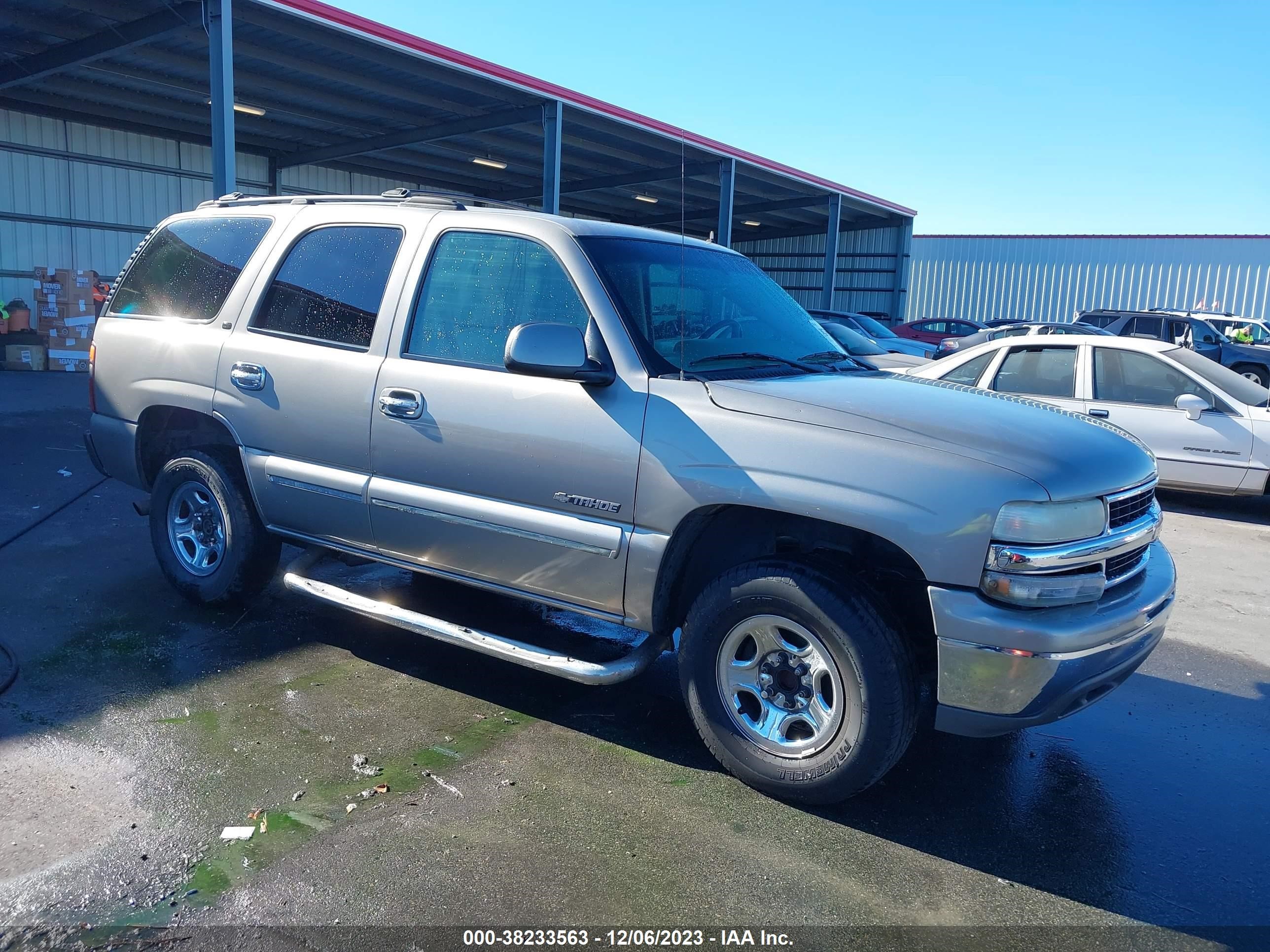 CHEVROLET TAHOE 2002 1gnec13z52j260010