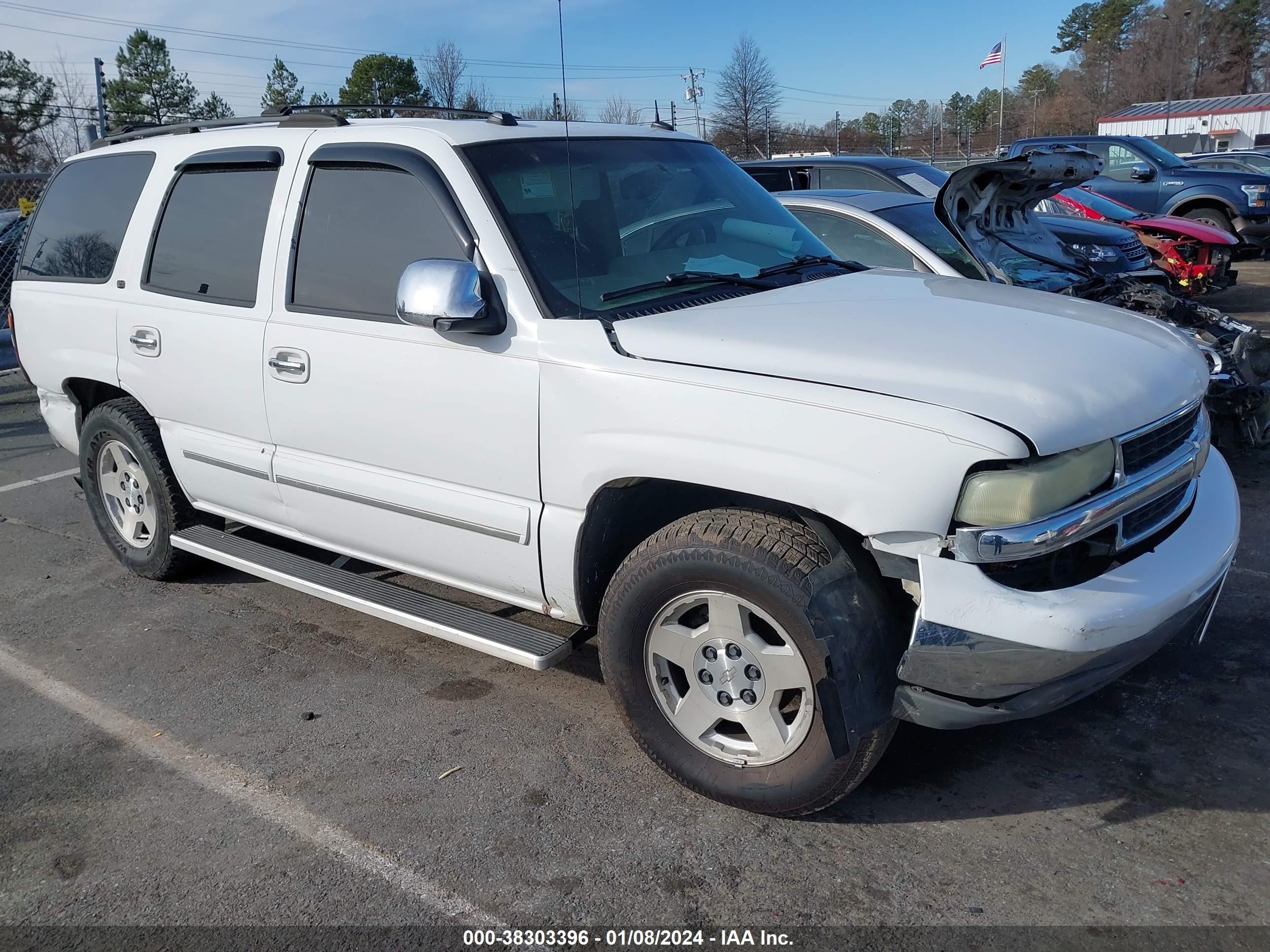 CHEVROLET TAHOE 2004 1gnec13z74r147082