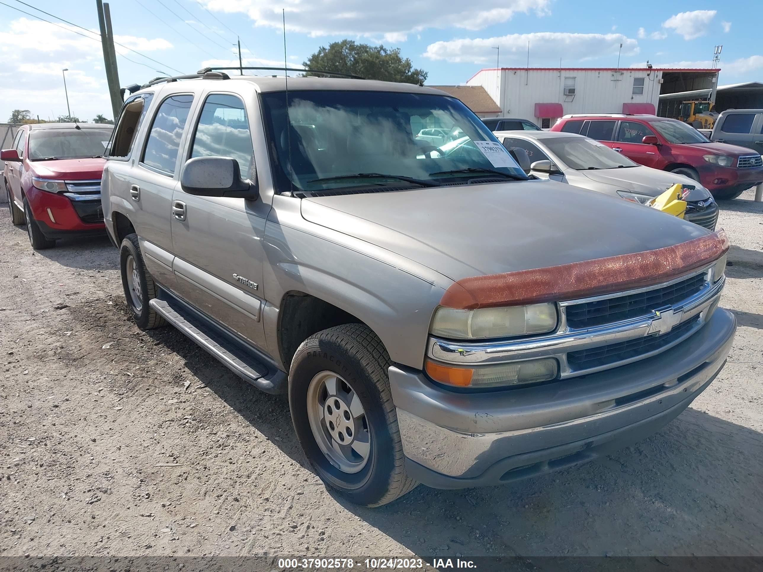 CHEVROLET TAHOE 2002 1gnec13zx2r117152