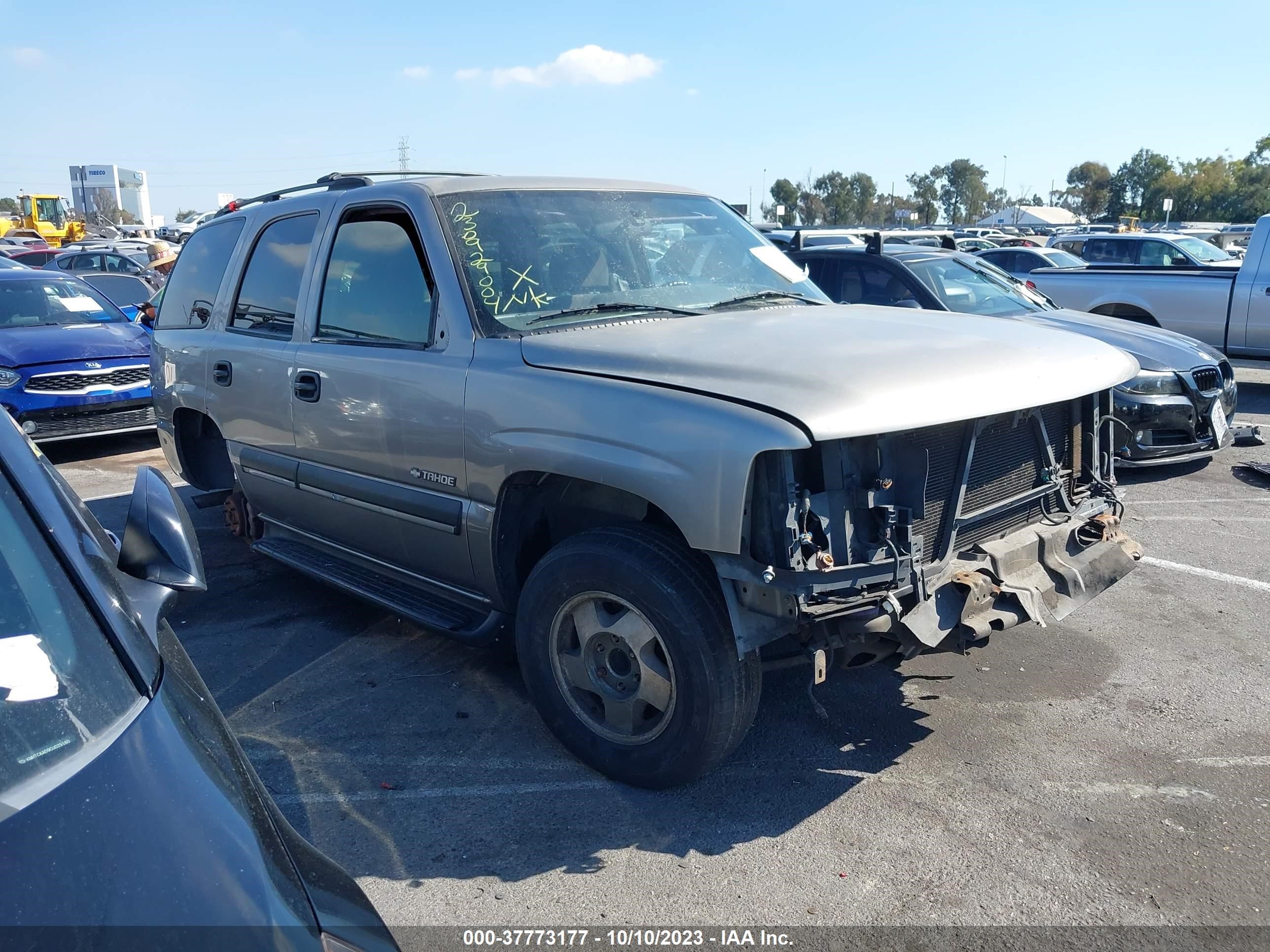 CHEVROLET TAHOE 2002 1gnec13zx2r279427