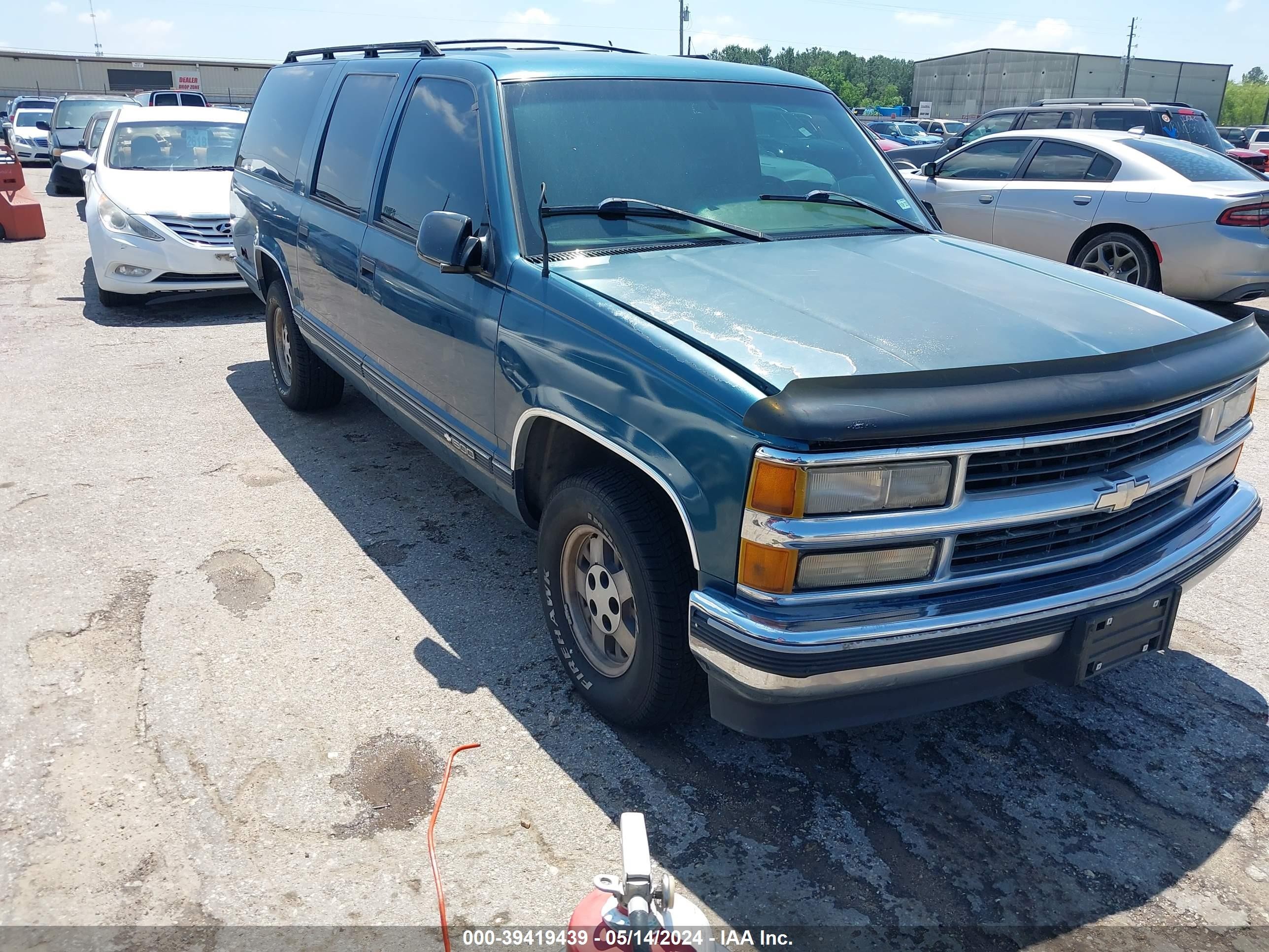 CHEVROLET SUBURBAN 1995 1gnec16k1sj442138