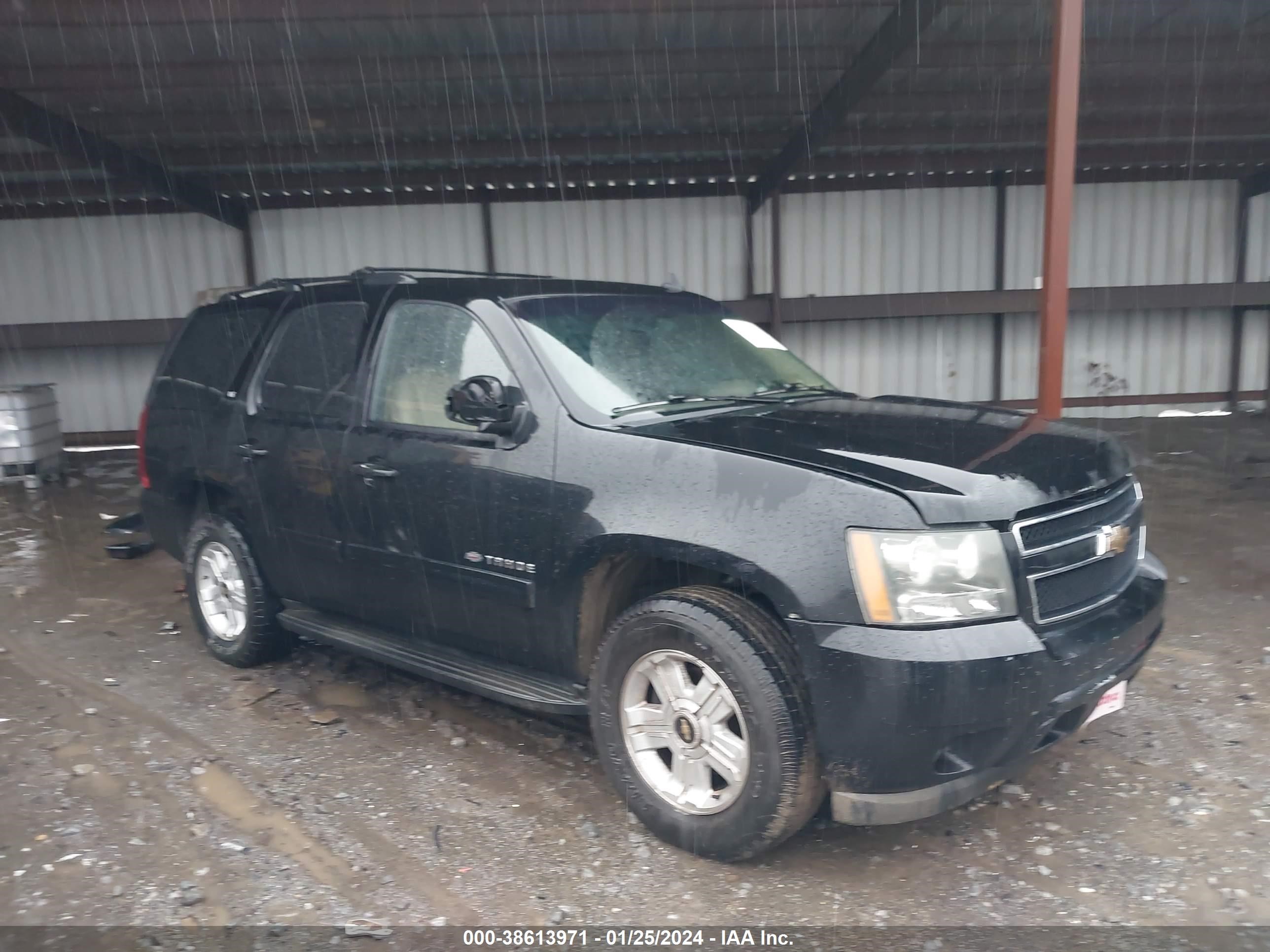 CHEVROLET TAHOE 2009 1gnec23329r297402