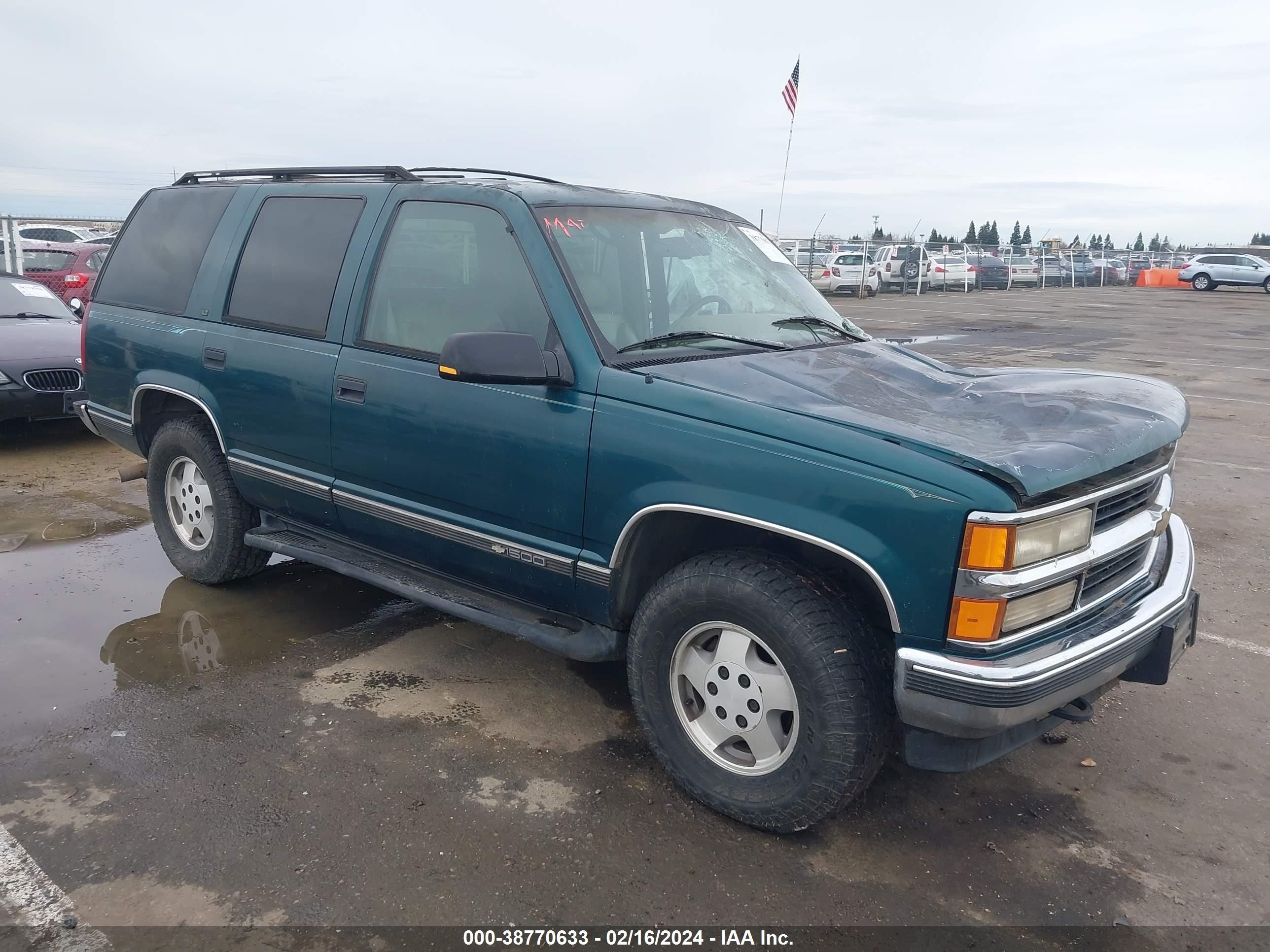 CHEVROLET TAHOE 1995 1gnek13k1sj453051