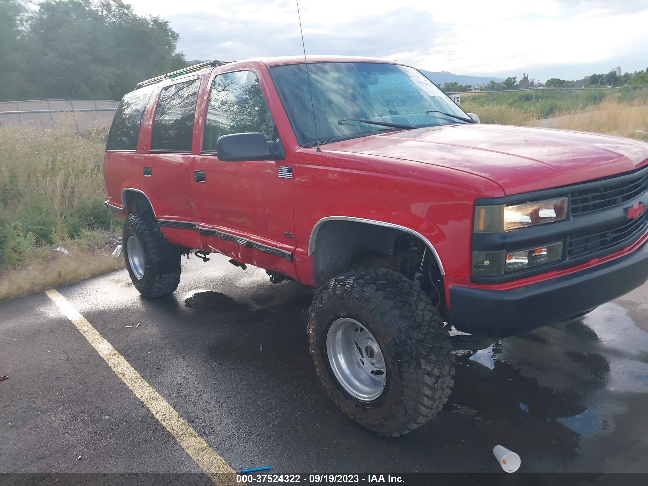 CHEVROLET TAHOE 1996 1gnek13r1tj306128